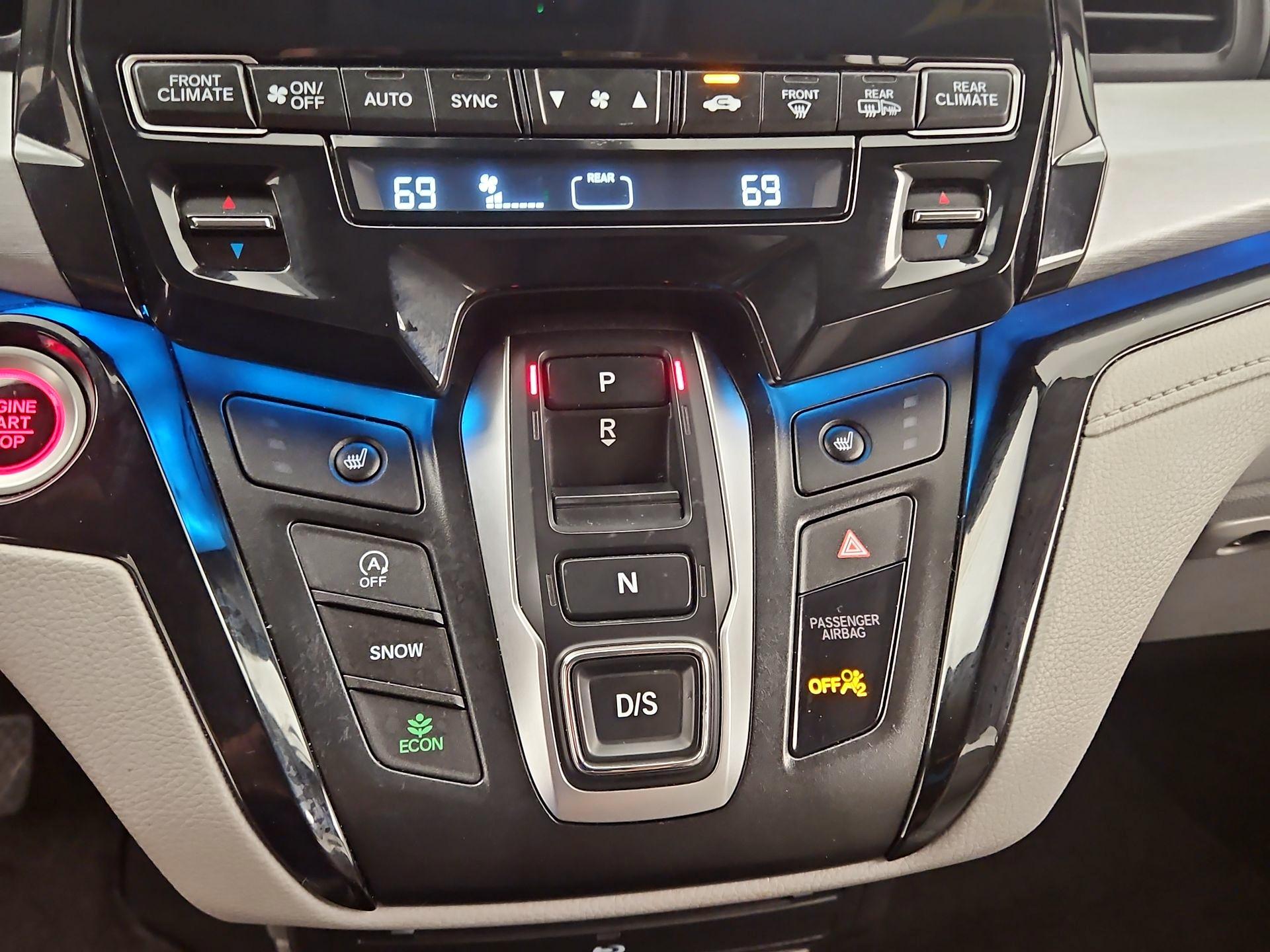 Thumbnail: 2022 Honda Odyssey - 16