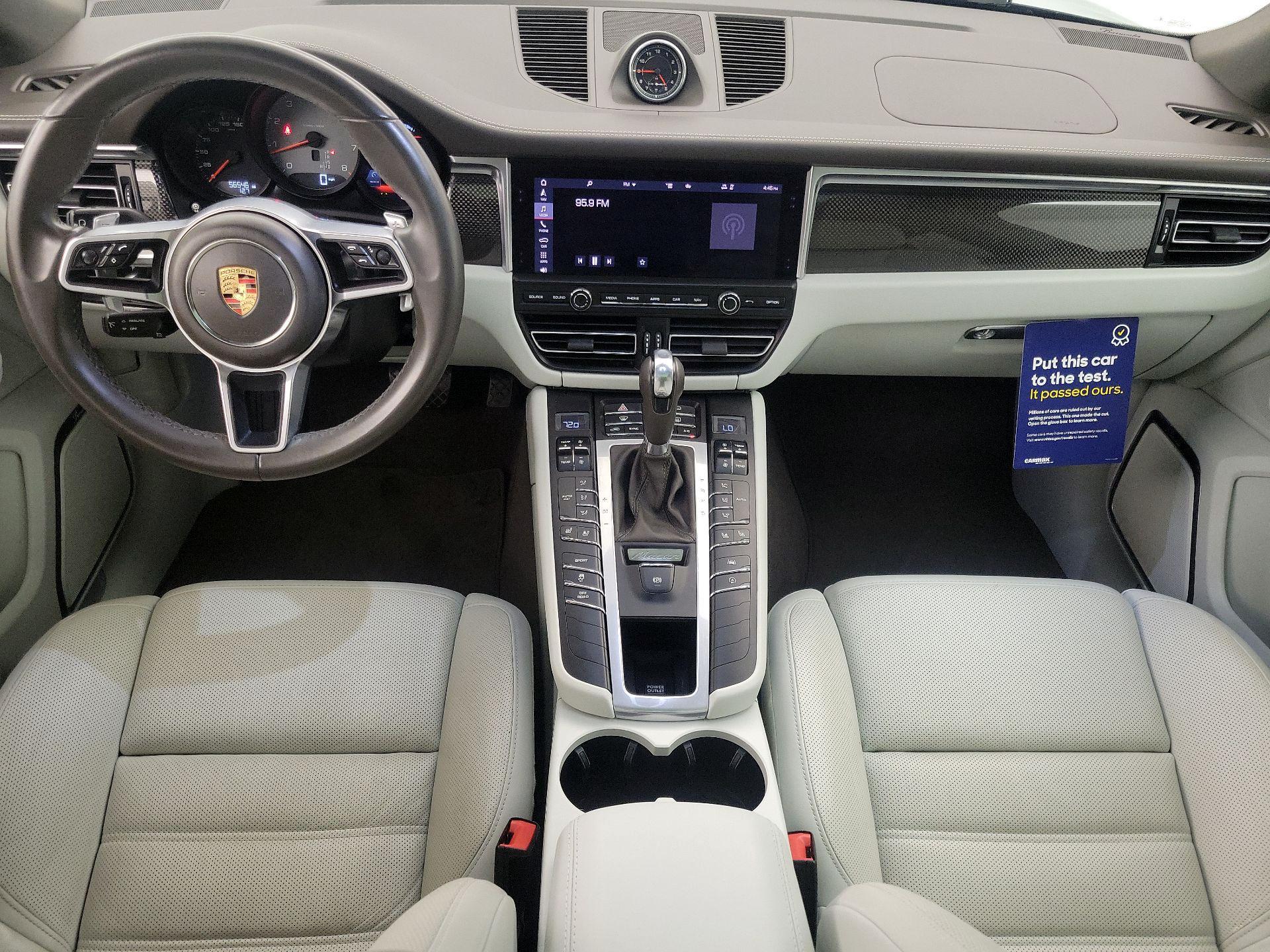 Thumbnail: 2020 Porsche Macan - 9