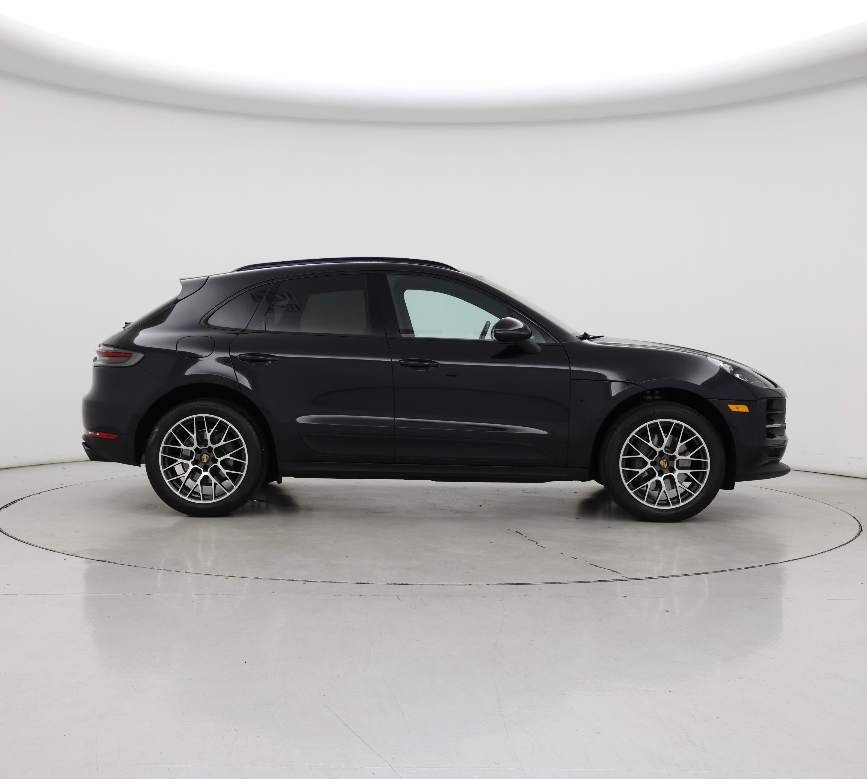 Thumbnail: 2020 Porsche Macan - 7