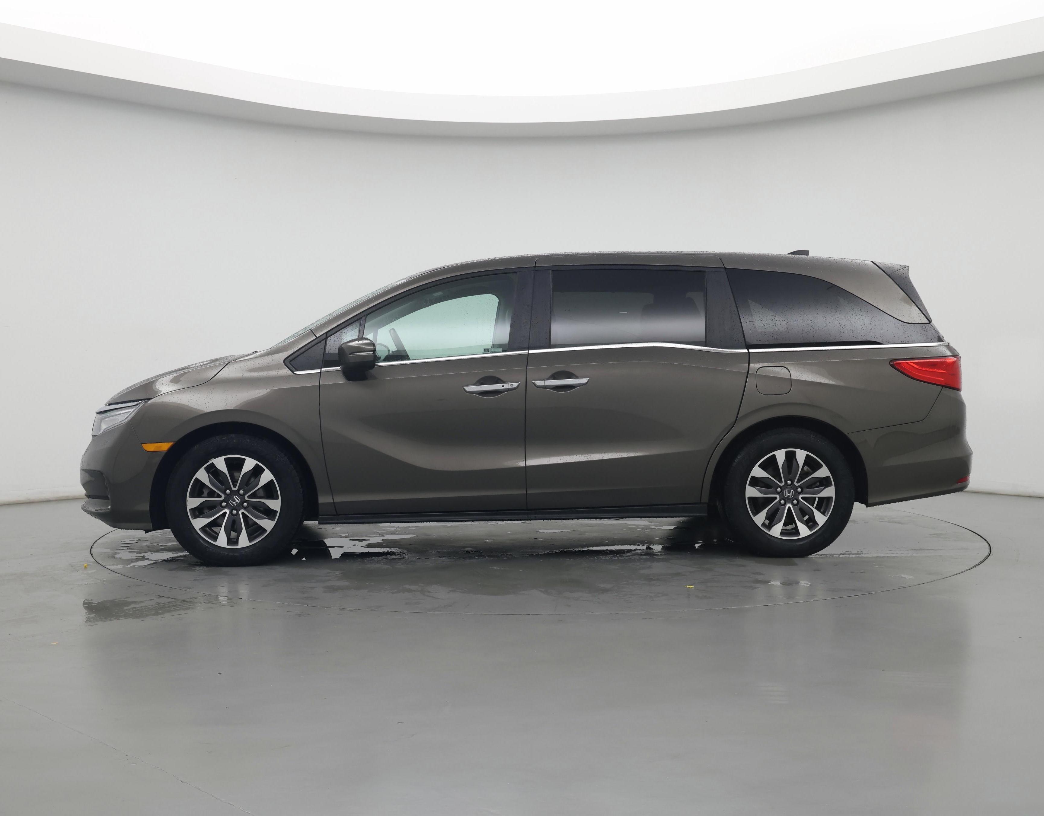 Thumbnail: 2022 Honda Odyssey - 3