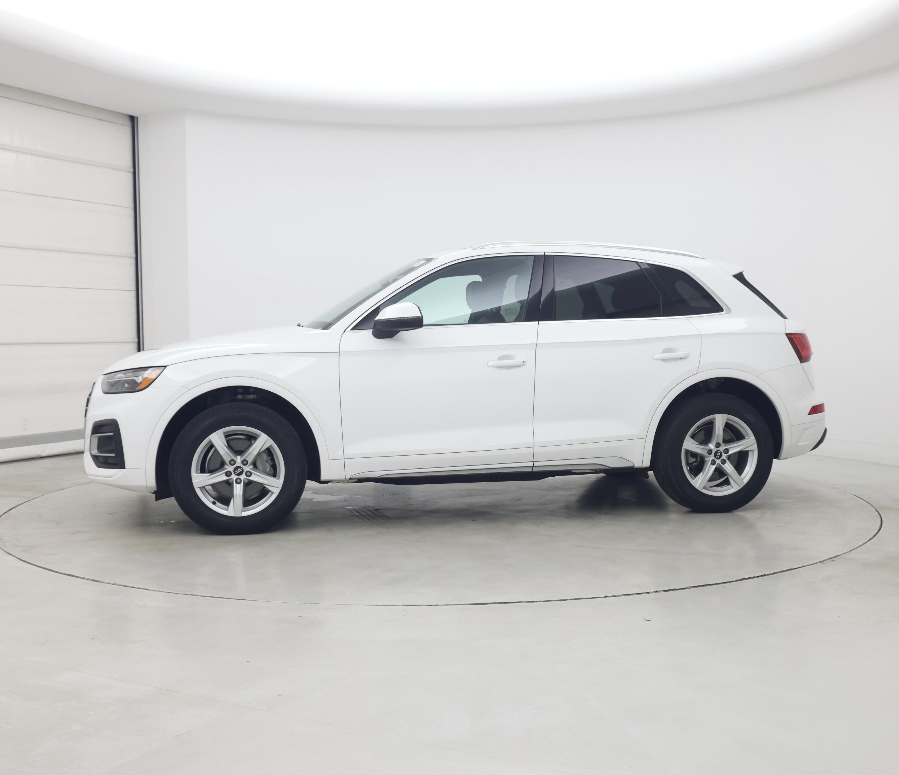 Thumbnail: 2021 Audi Q5 - 3