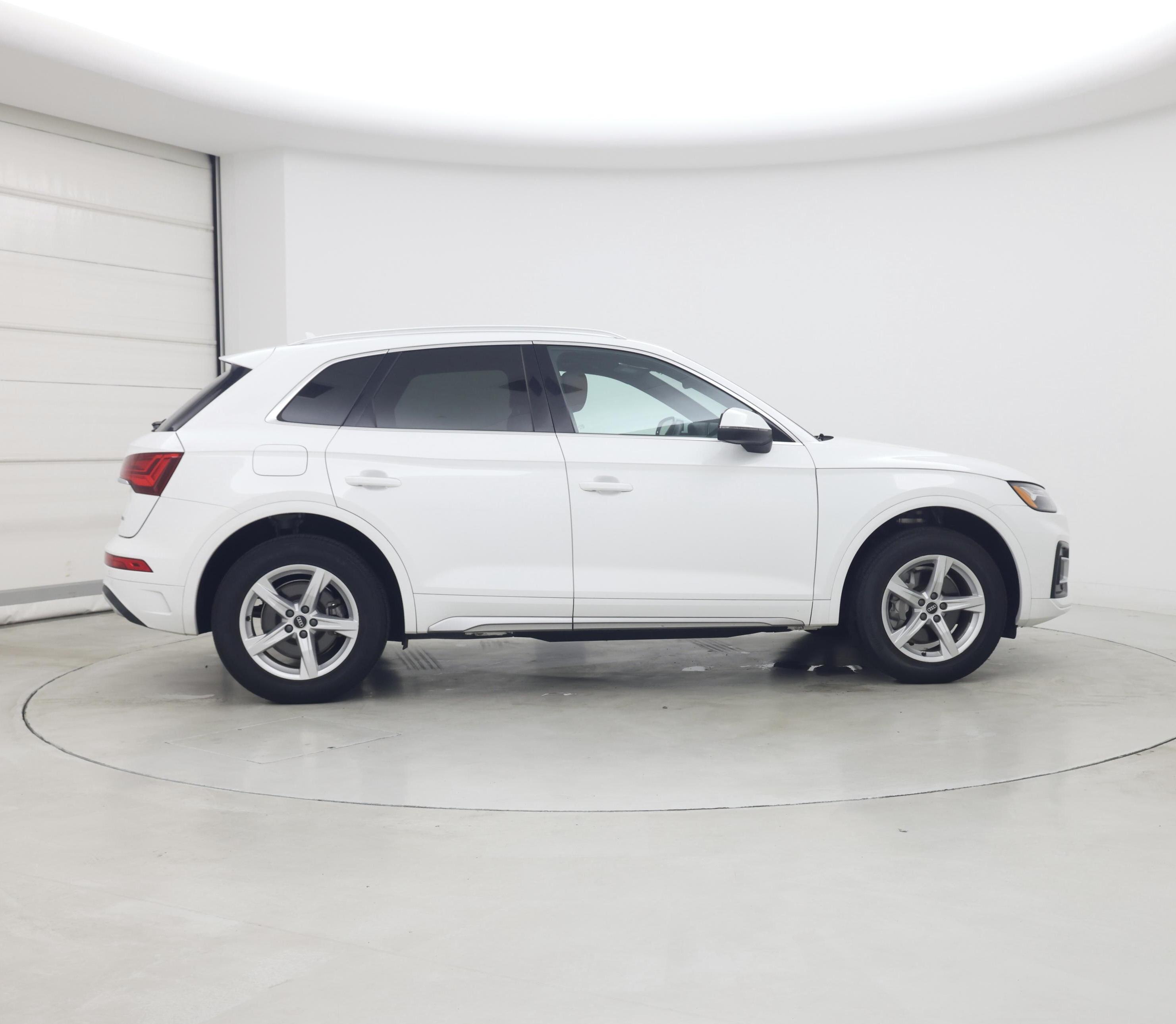 Thumbnail: 2021 Audi Q5 - 7