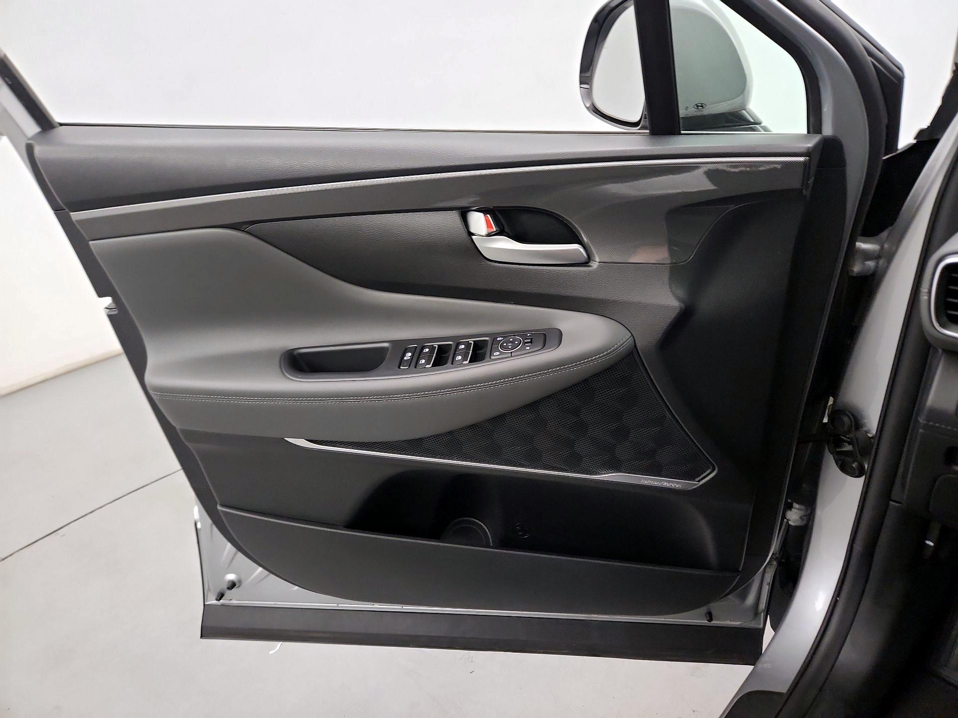 Thumbnail: 2022 Hyundai Santa Fe - 12