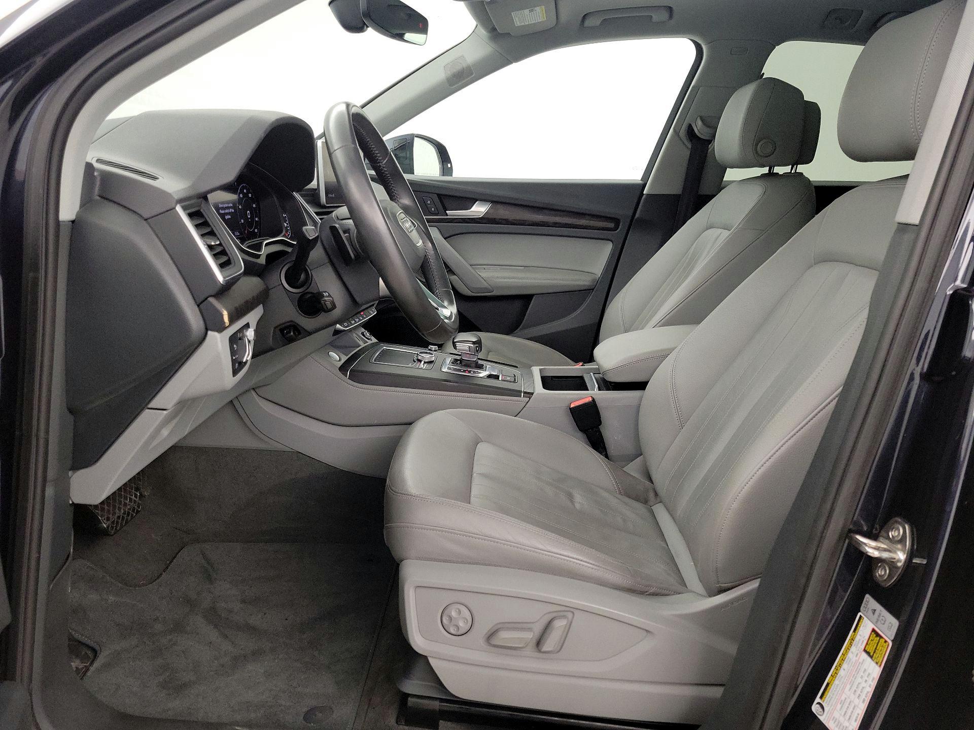 Thumbnail: 2020 Audi Q5 - 11