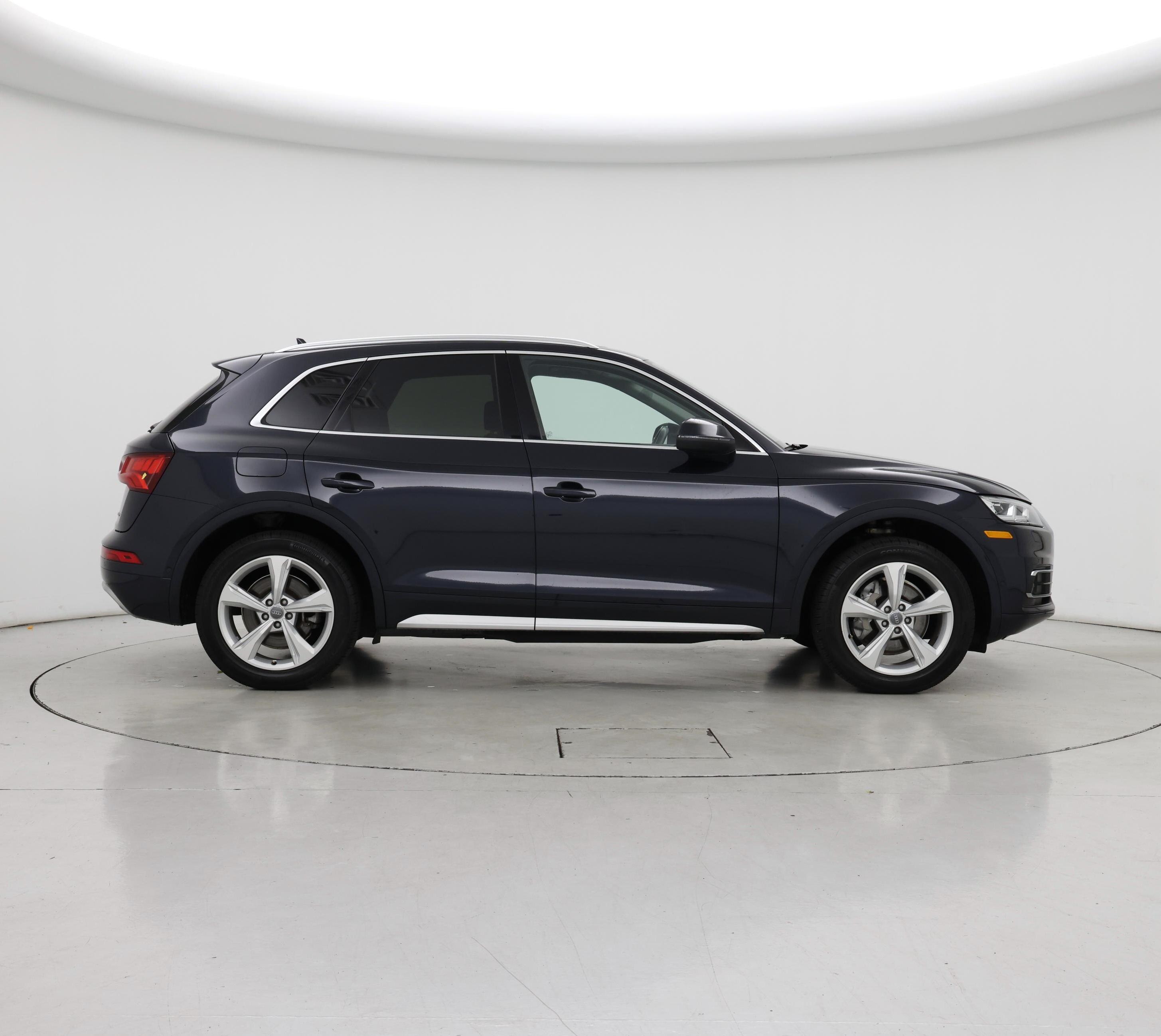 Thumbnail: 2020 Audi Q5 - 7