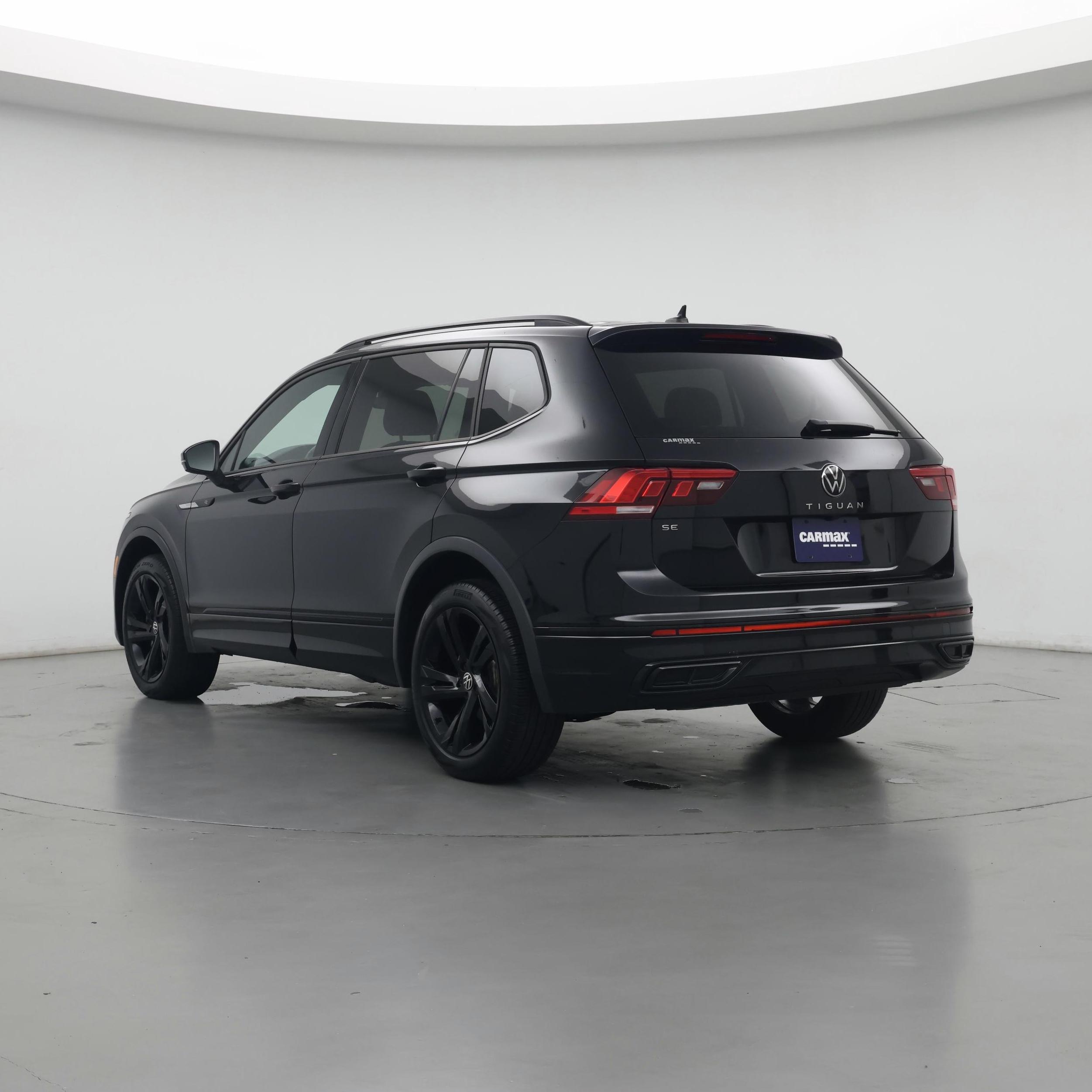 Thumbnail: 2023 Volkswagen Tiguan - 2