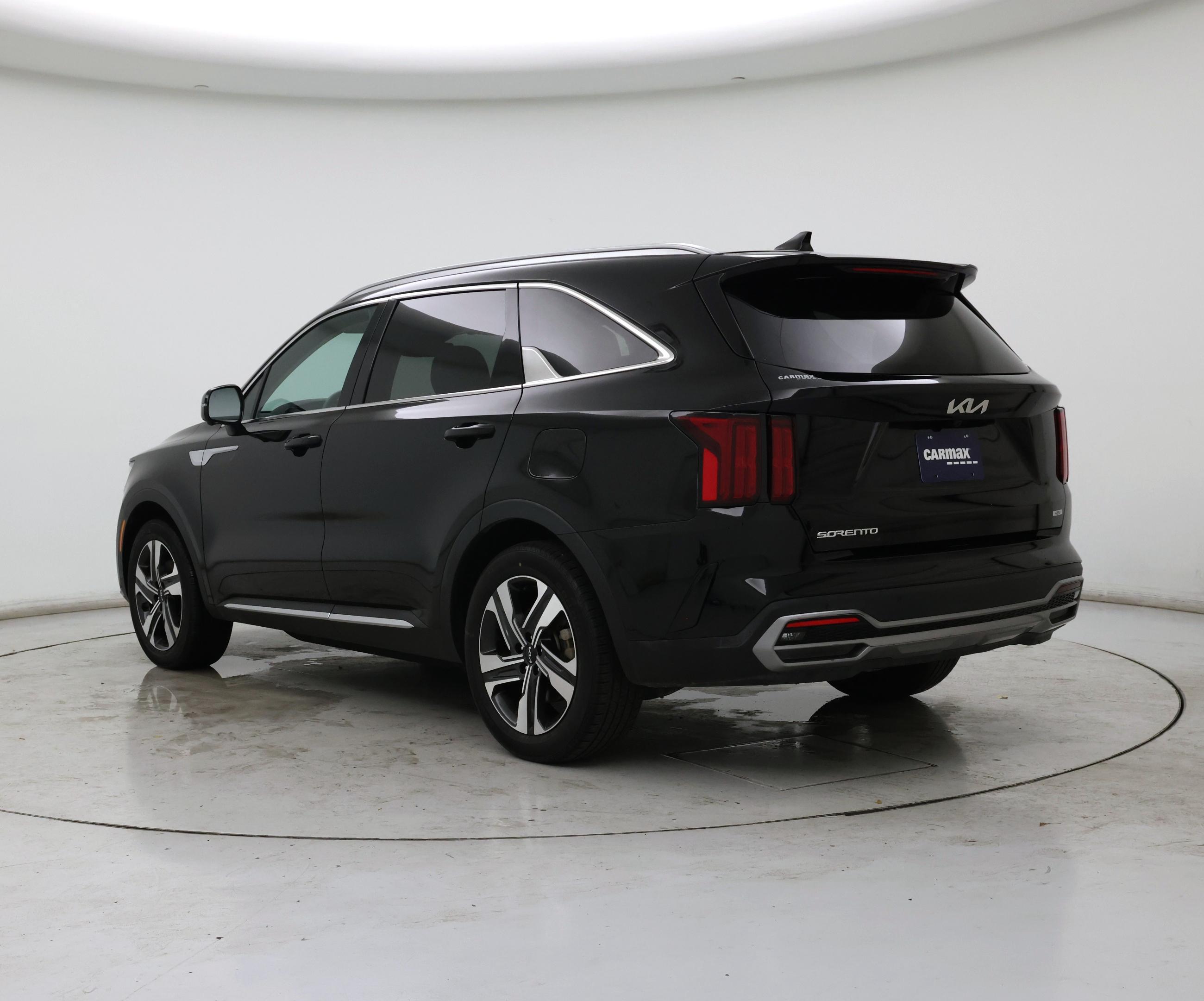 Thumbnail: 2023 Kia Sorento - 2