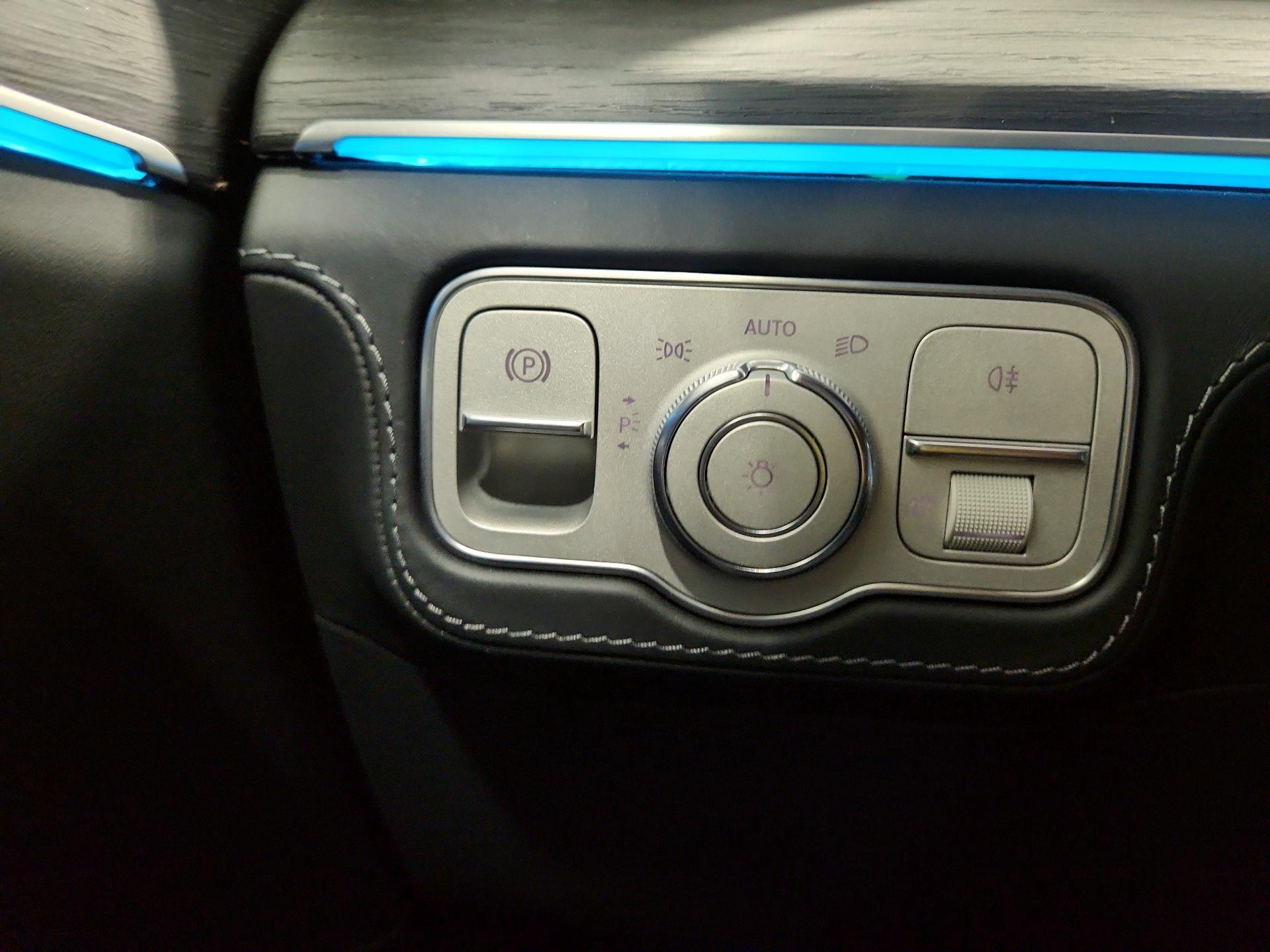 Thumbnail: 2020 Mercedes-Benz GLE - 13