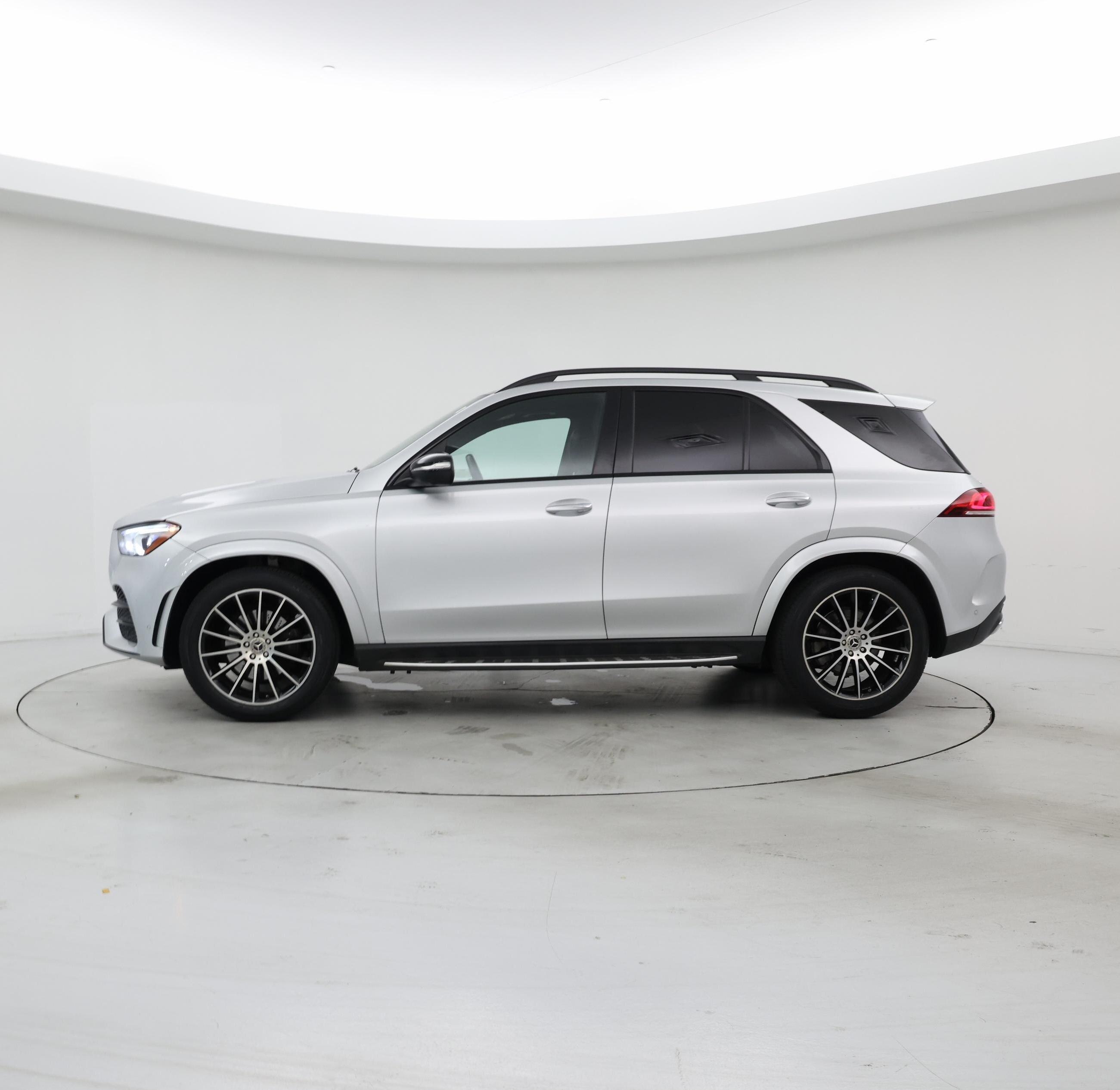 Thumbnail: 2020 Mercedes-Benz GLE - 3