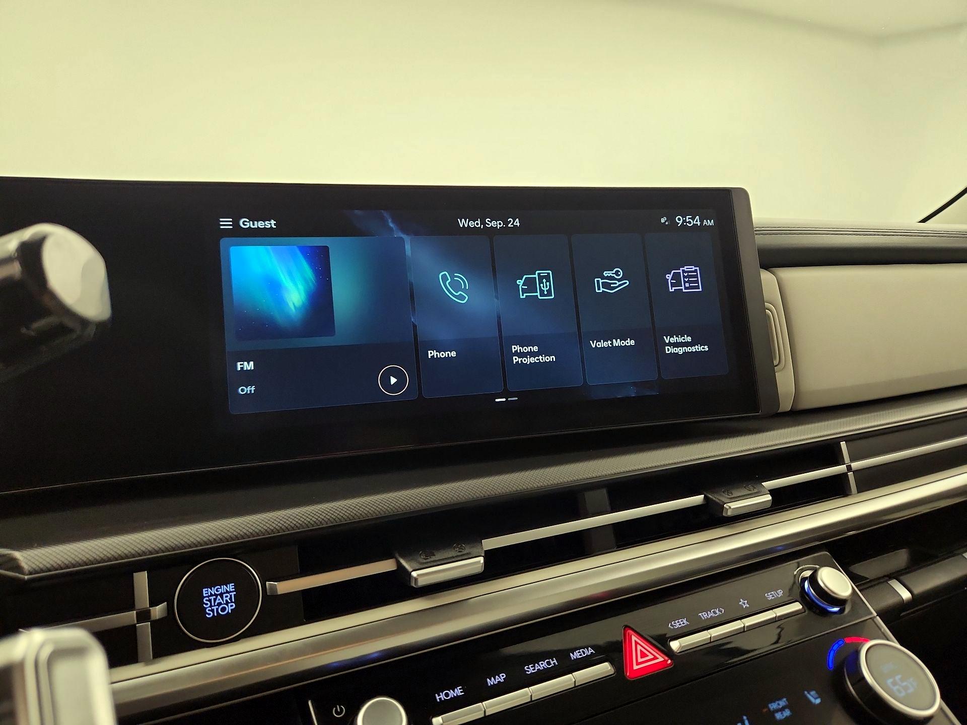 Thumbnail: 2024 Hyundai Santa Fe - 16