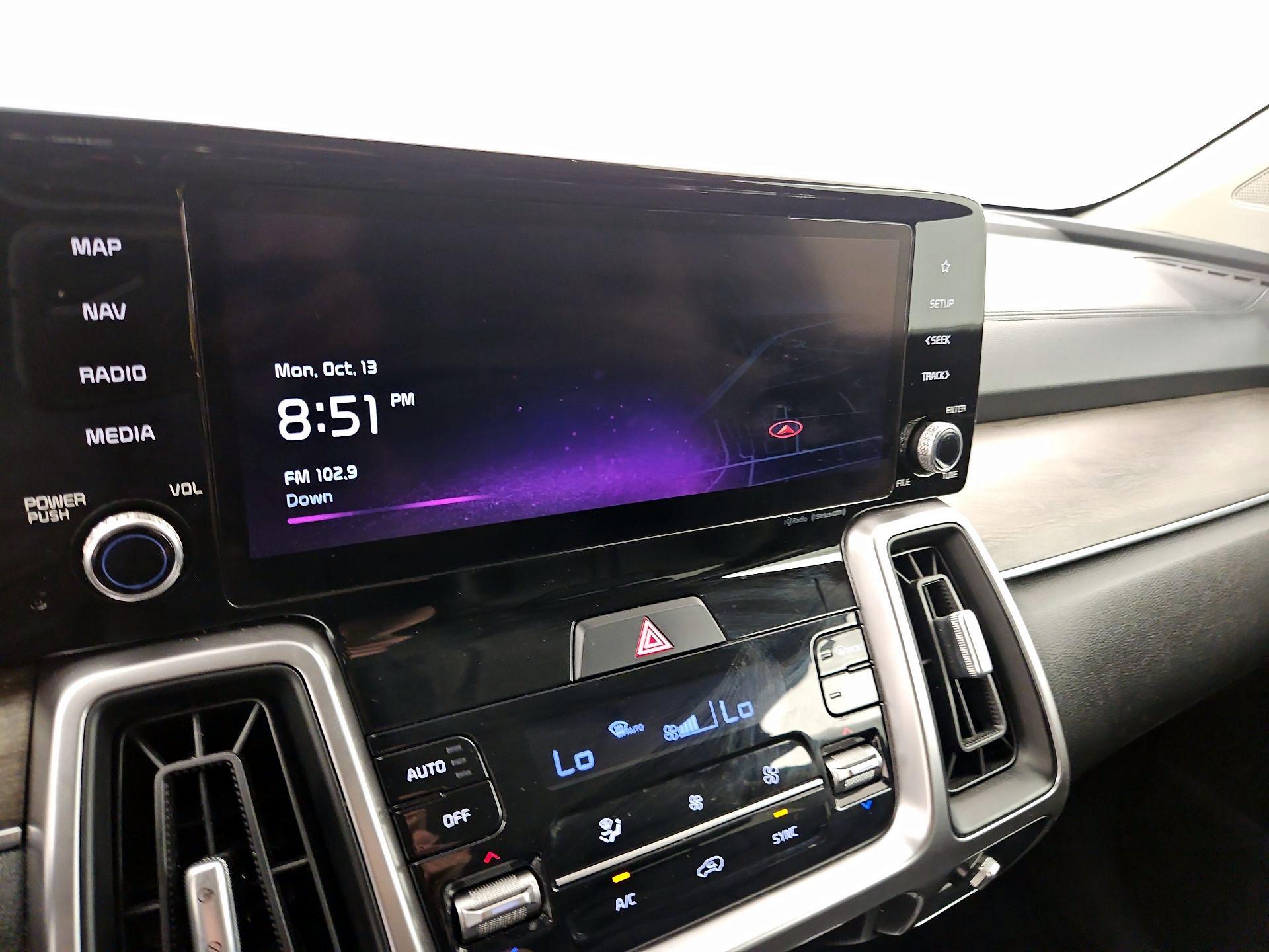 Thumbnail: 2022 Kia Sorento - 15