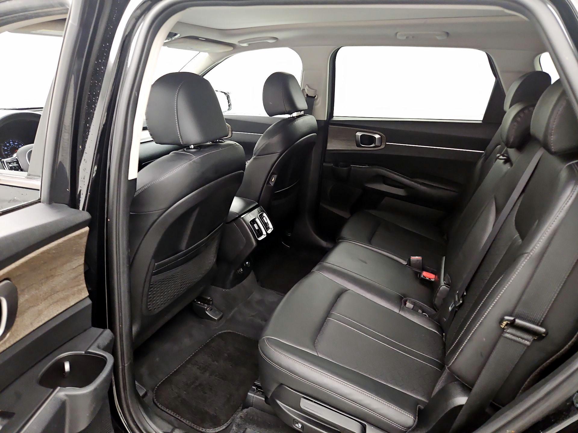 Thumbnail: 2022 Kia Sorento - 19