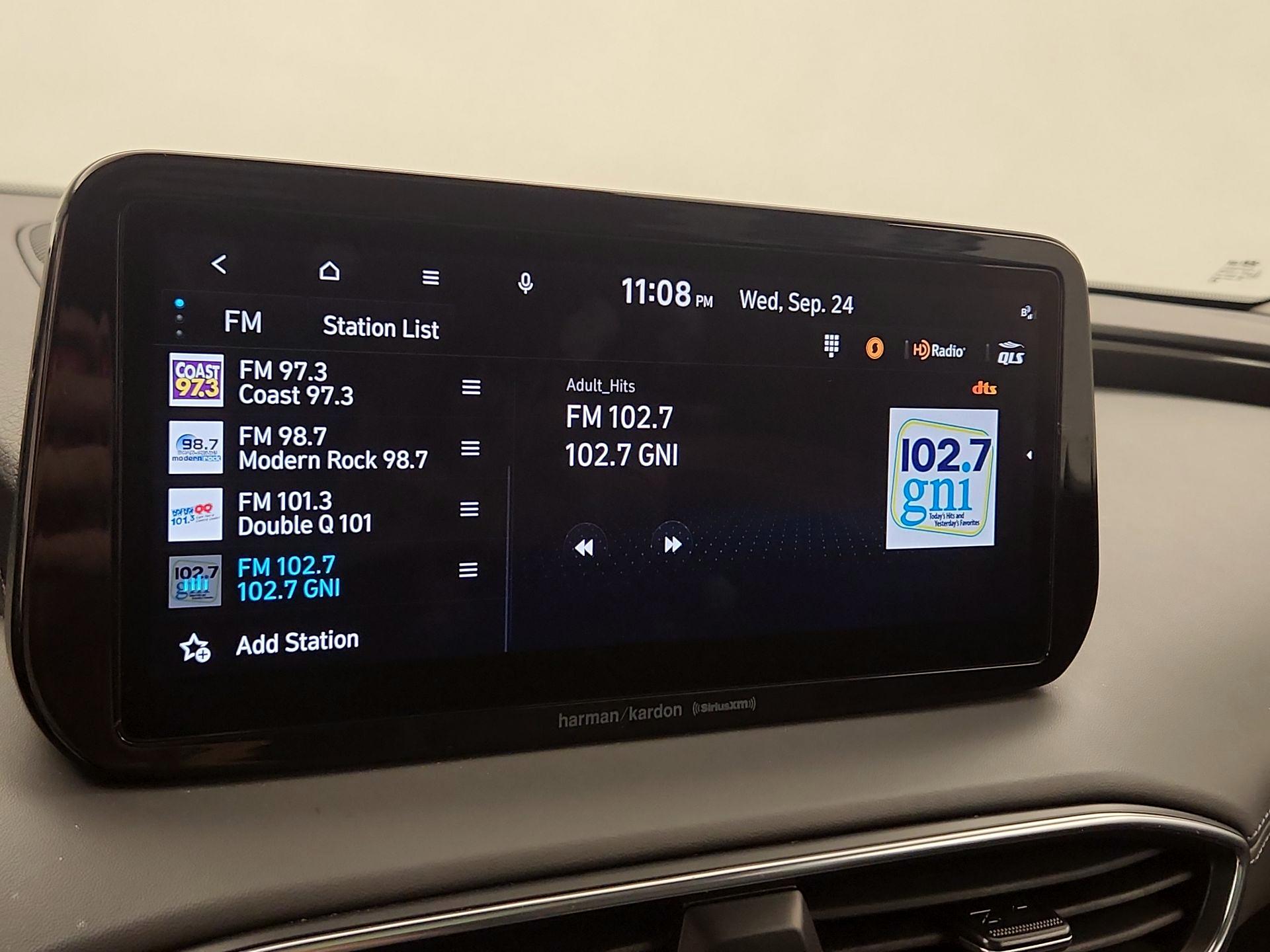 Thumbnail: 2023 Hyundai Santa Fe - 16