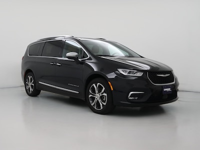 Black 2022 Chrysler Pacifica Pinnacle