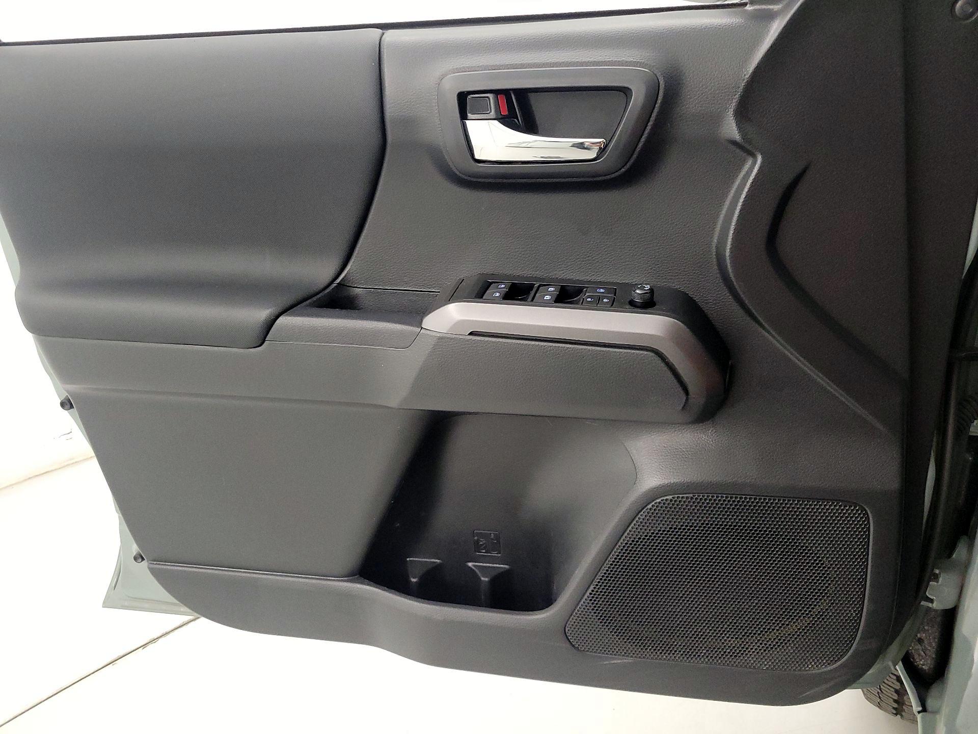 Thumbnail: 2023 Toyota Tacoma - 12