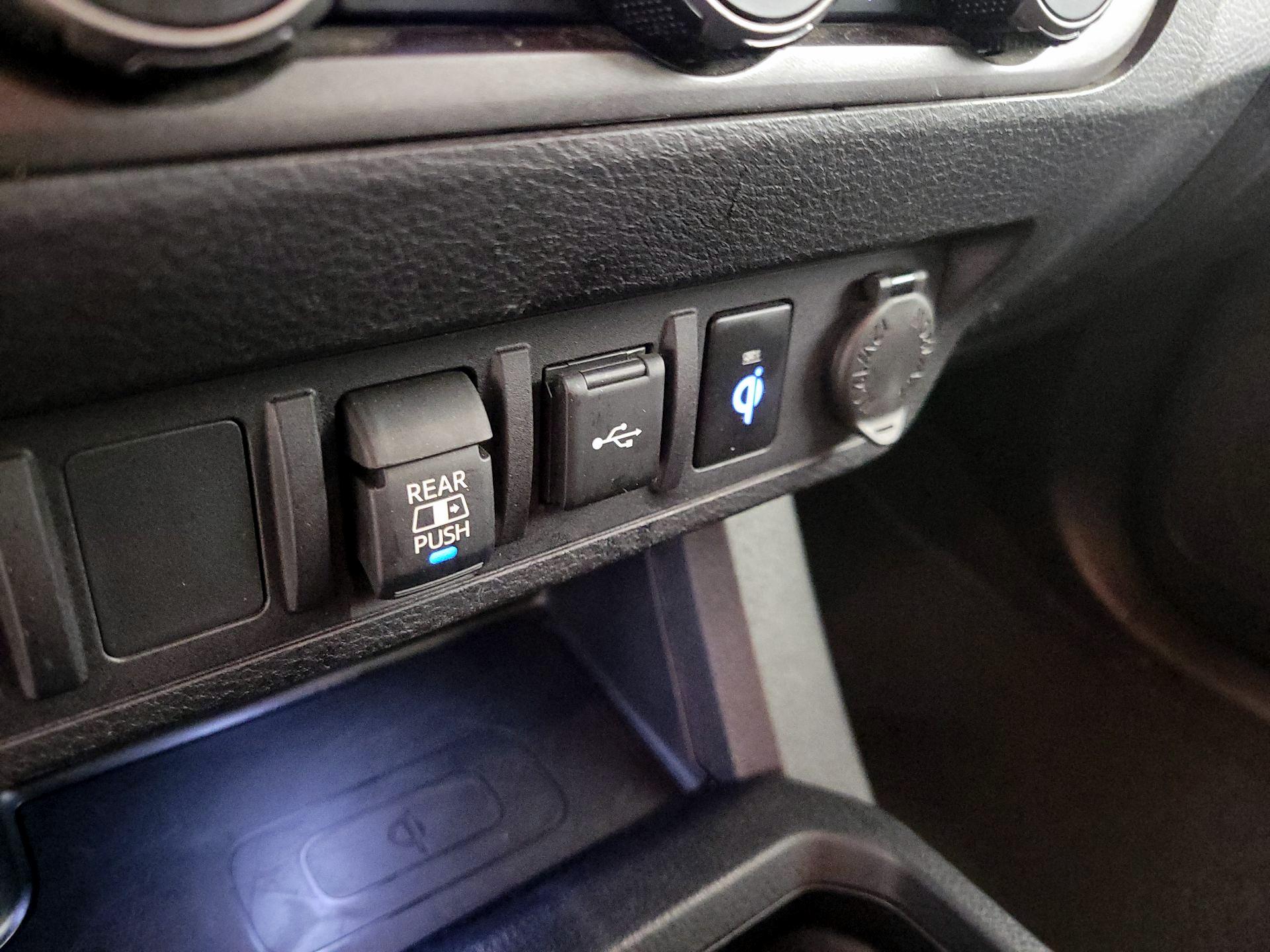 Thumbnail: 2023 Toyota Tacoma - 18