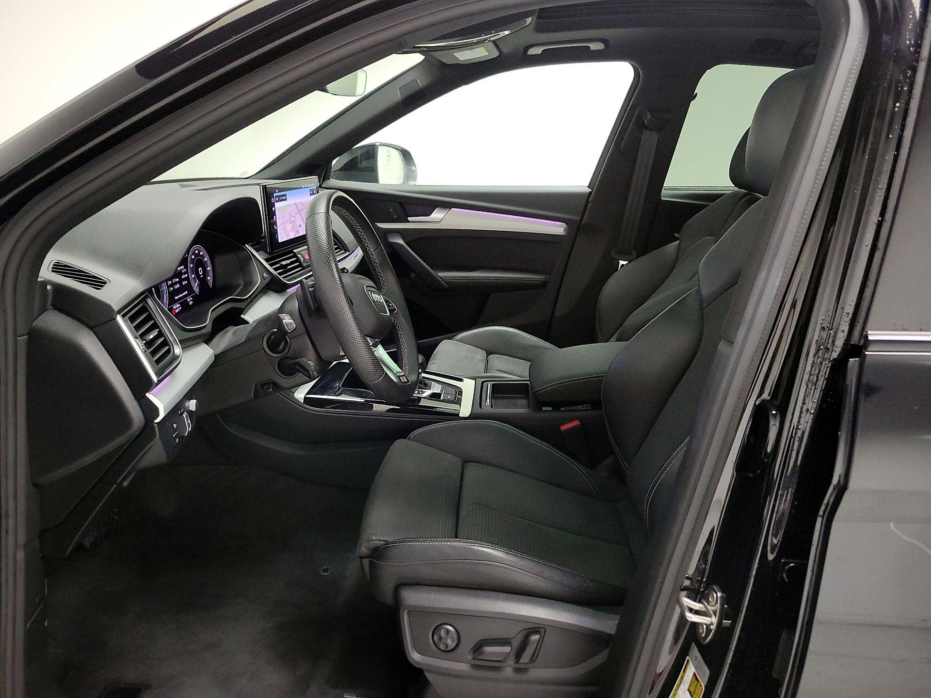 Thumbnail: 2022 Audi Q5 - 11