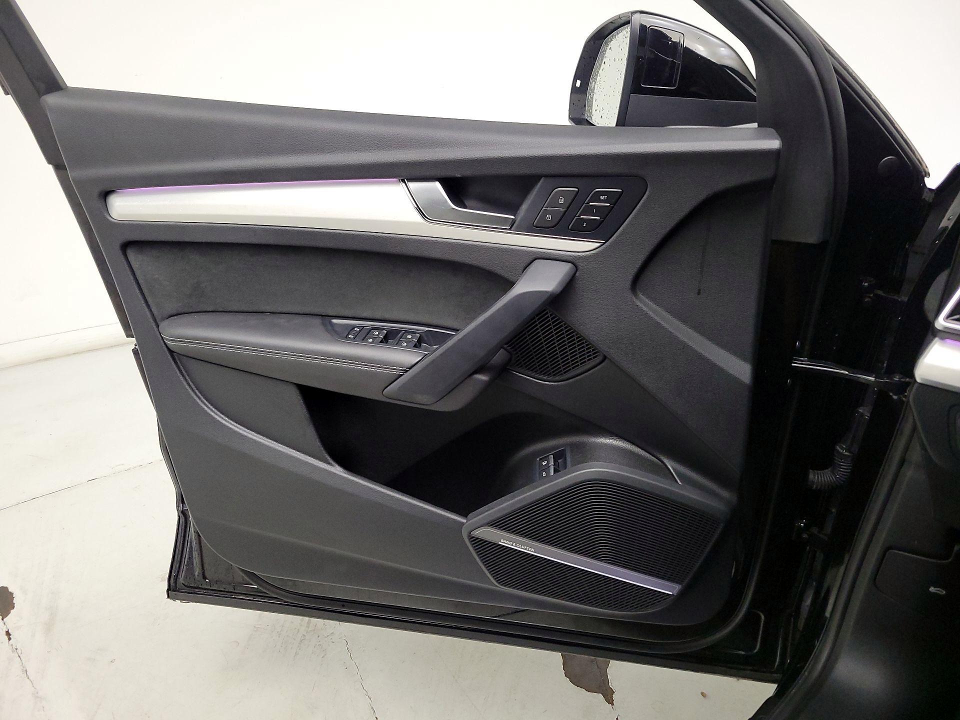 Thumbnail: 2022 Audi Q5 - 12