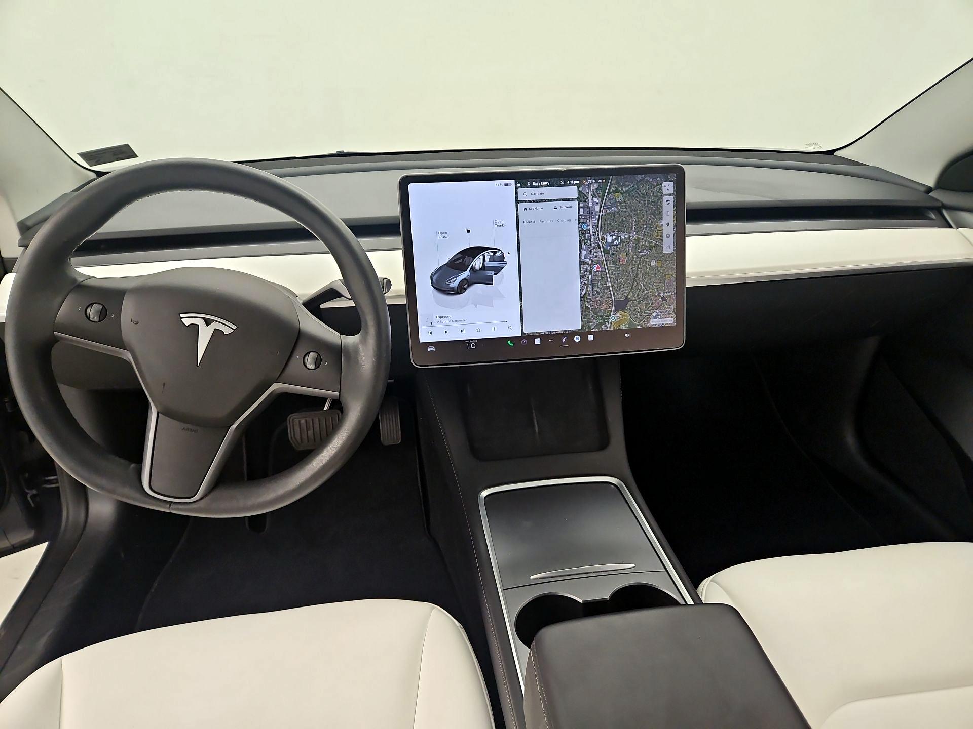 Thumbnail: 2023 Tesla Model 3 - 9