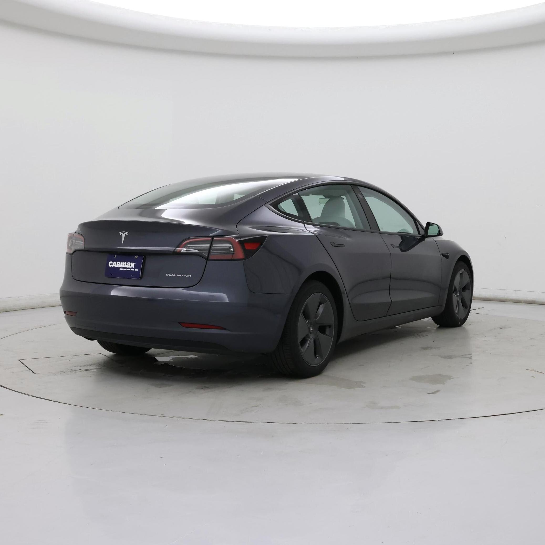 Thumbnail: 2023 Tesla Model 3 - 8