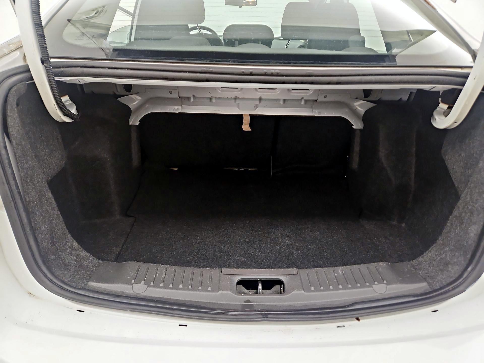 Thumbnail: 2016 Ford Fiesta - 19