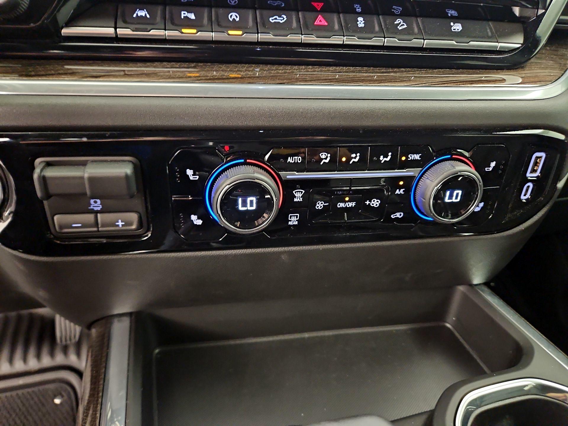 Thumbnail: 2025 Chevrolet Silverado 1500 - 17