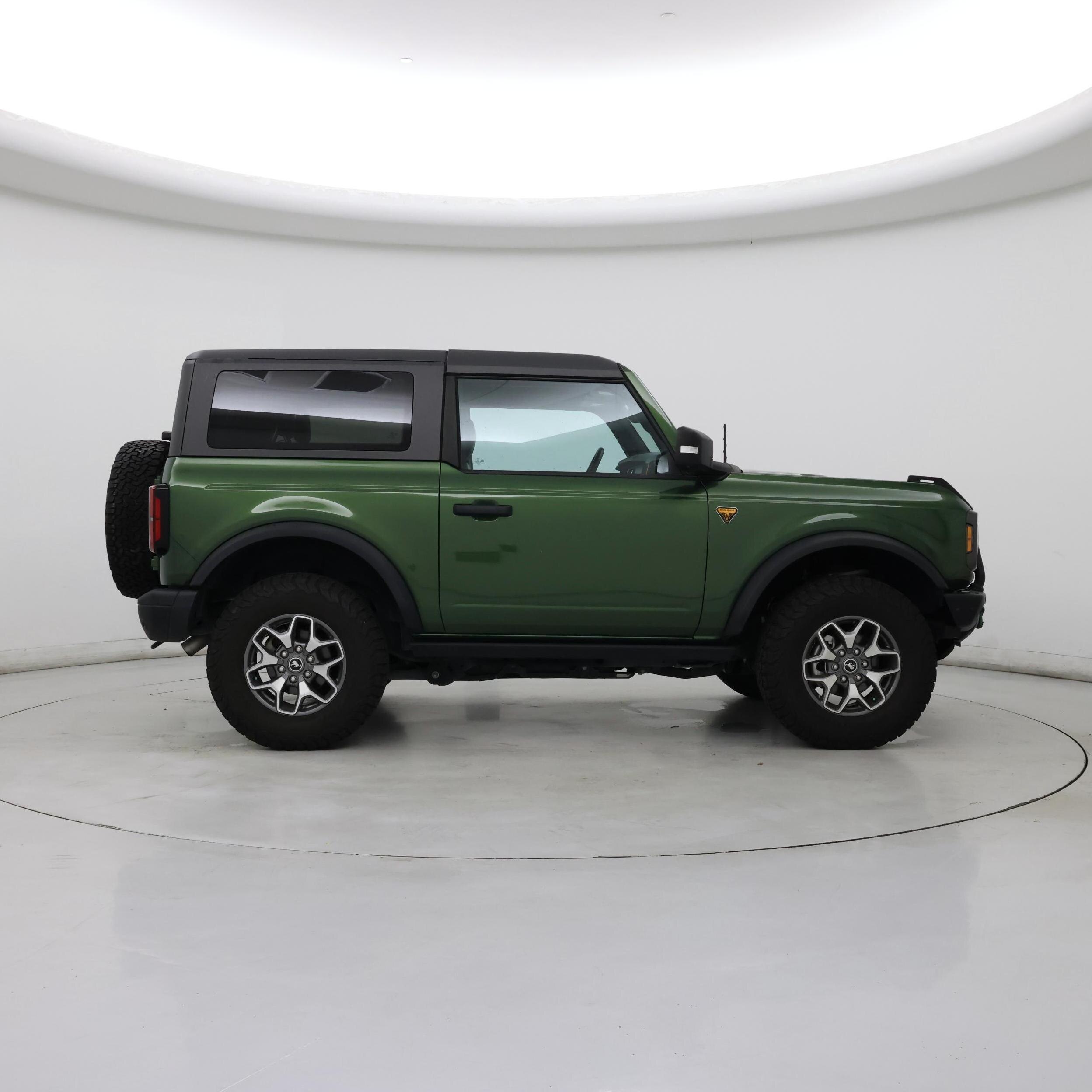 Thumbnail: 2023 Ford Bronco - 7