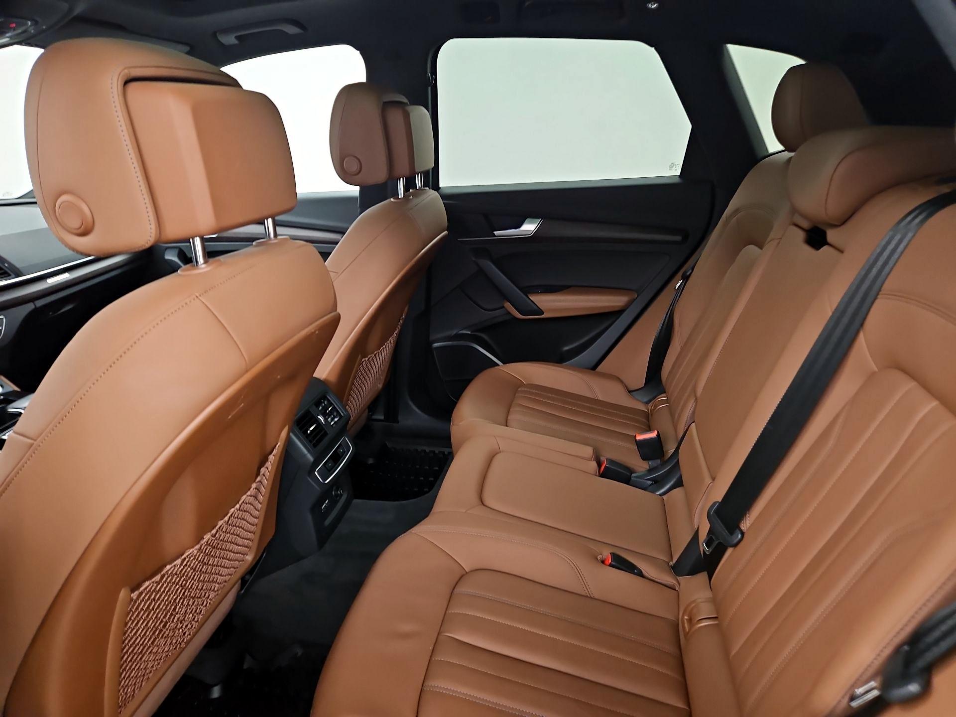 Thumbnail: 2022 Audi Q5 - 20