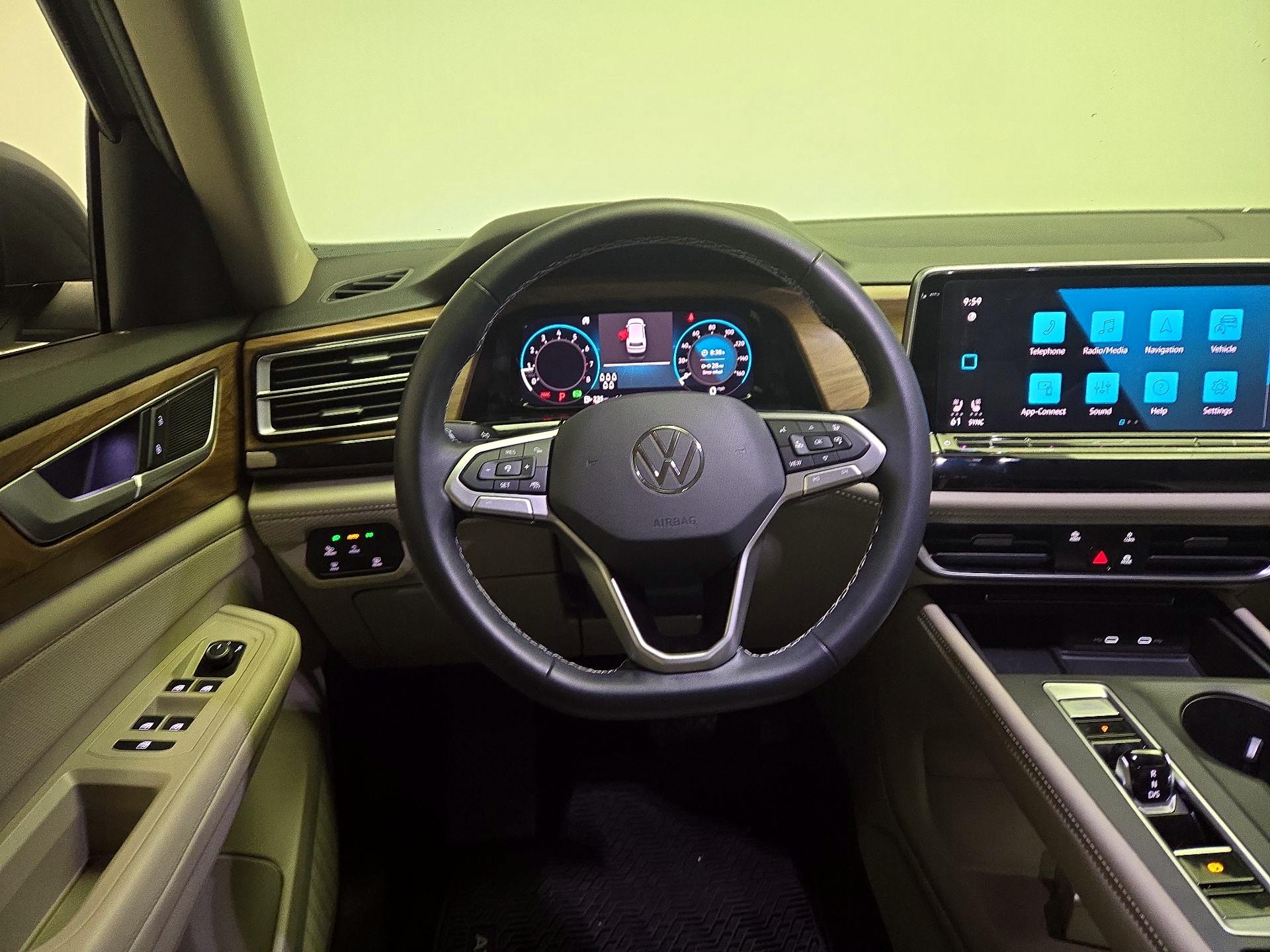 Thumbnail: 2024 Volkswagen Atlas - 10