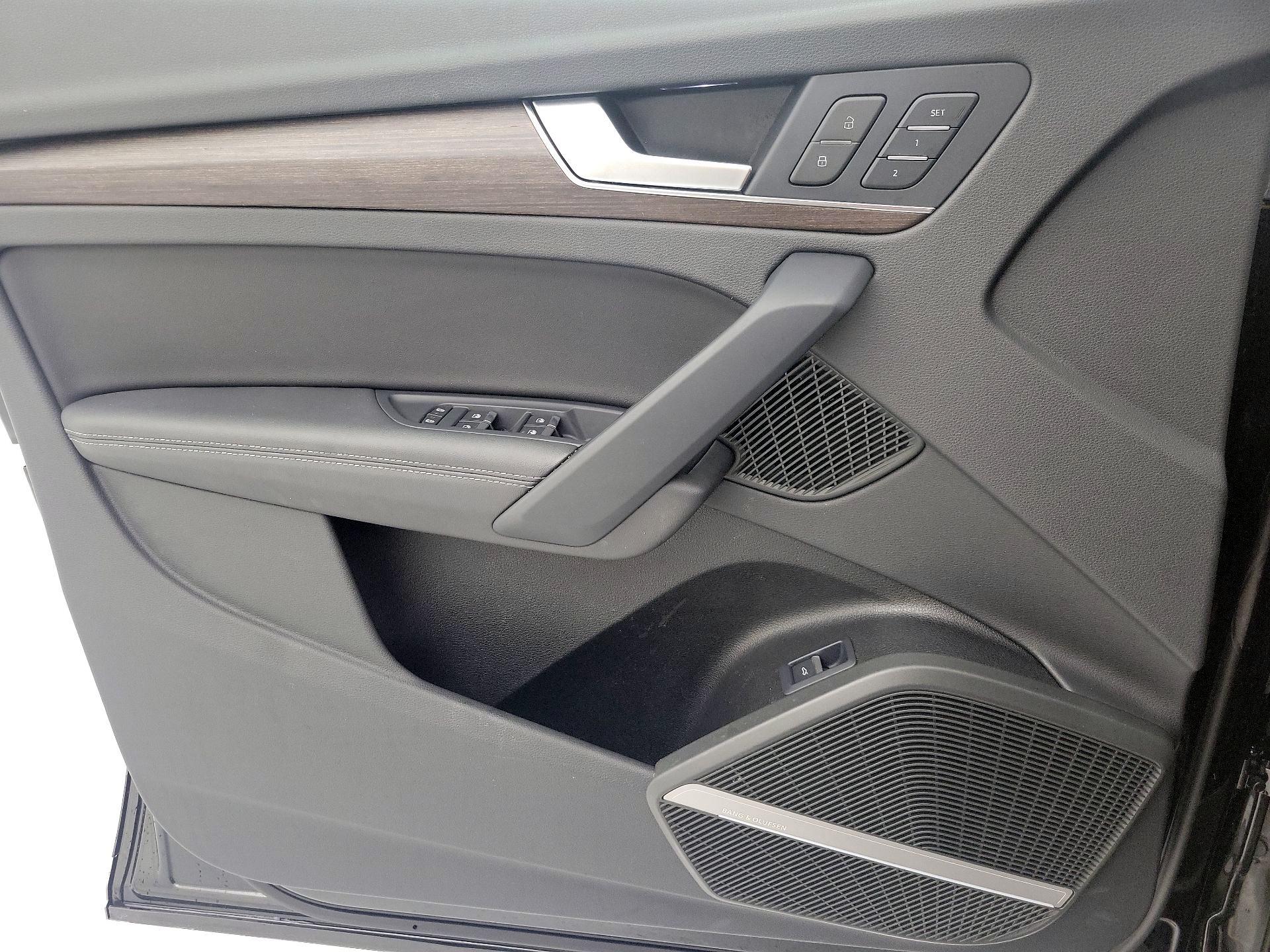 Thumbnail: 2023 Audi Q5 - 12