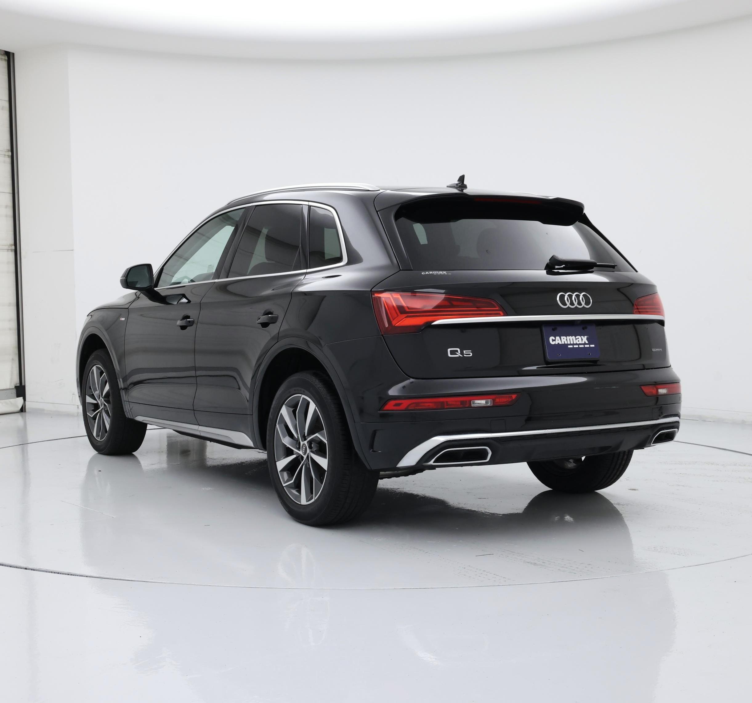Thumbnail: 2023 Audi Q5 - 2