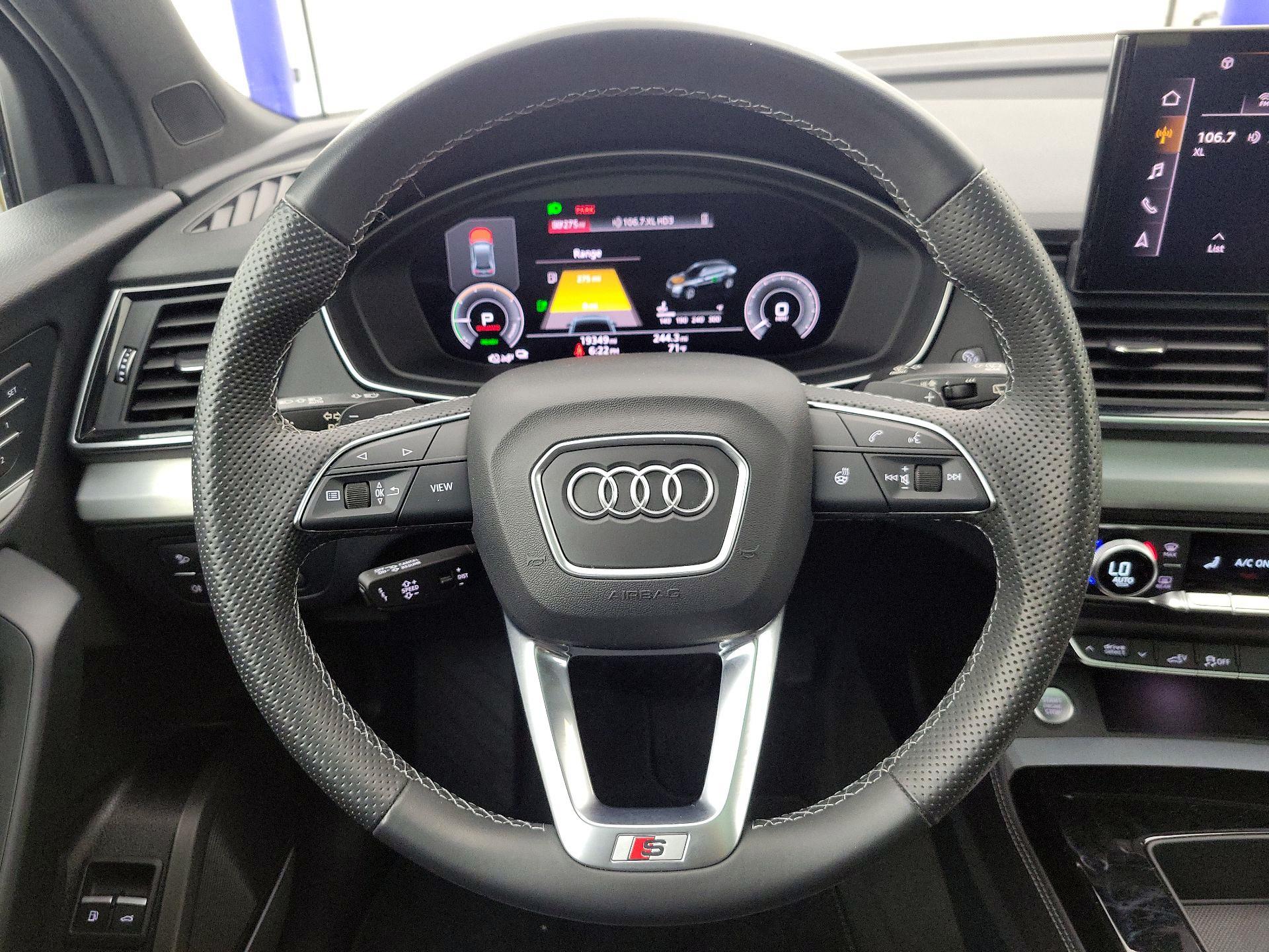 Thumbnail: 2023 Audi Q5 - 10