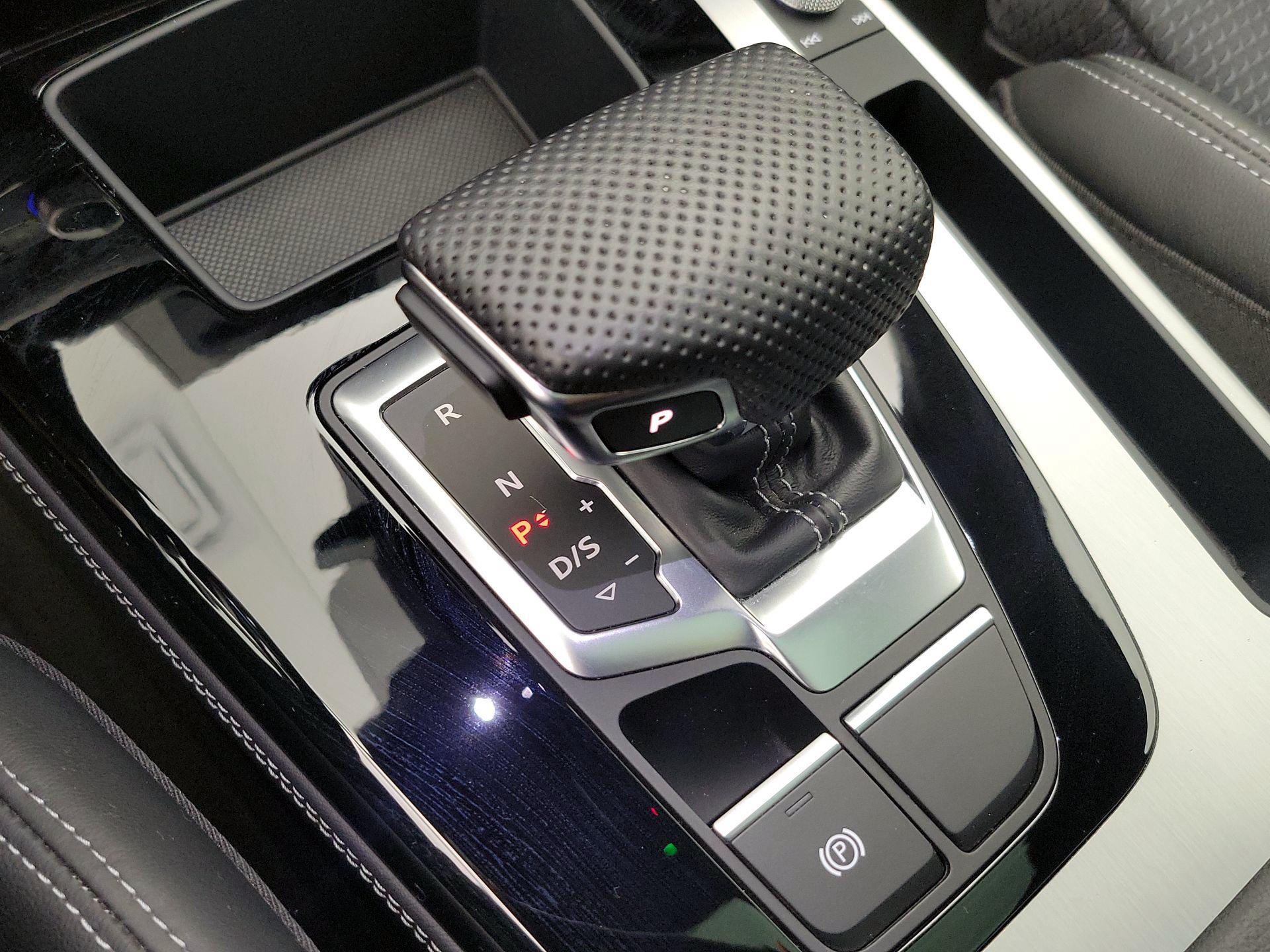 Thumbnail: 2023 Audi Q5 - 17