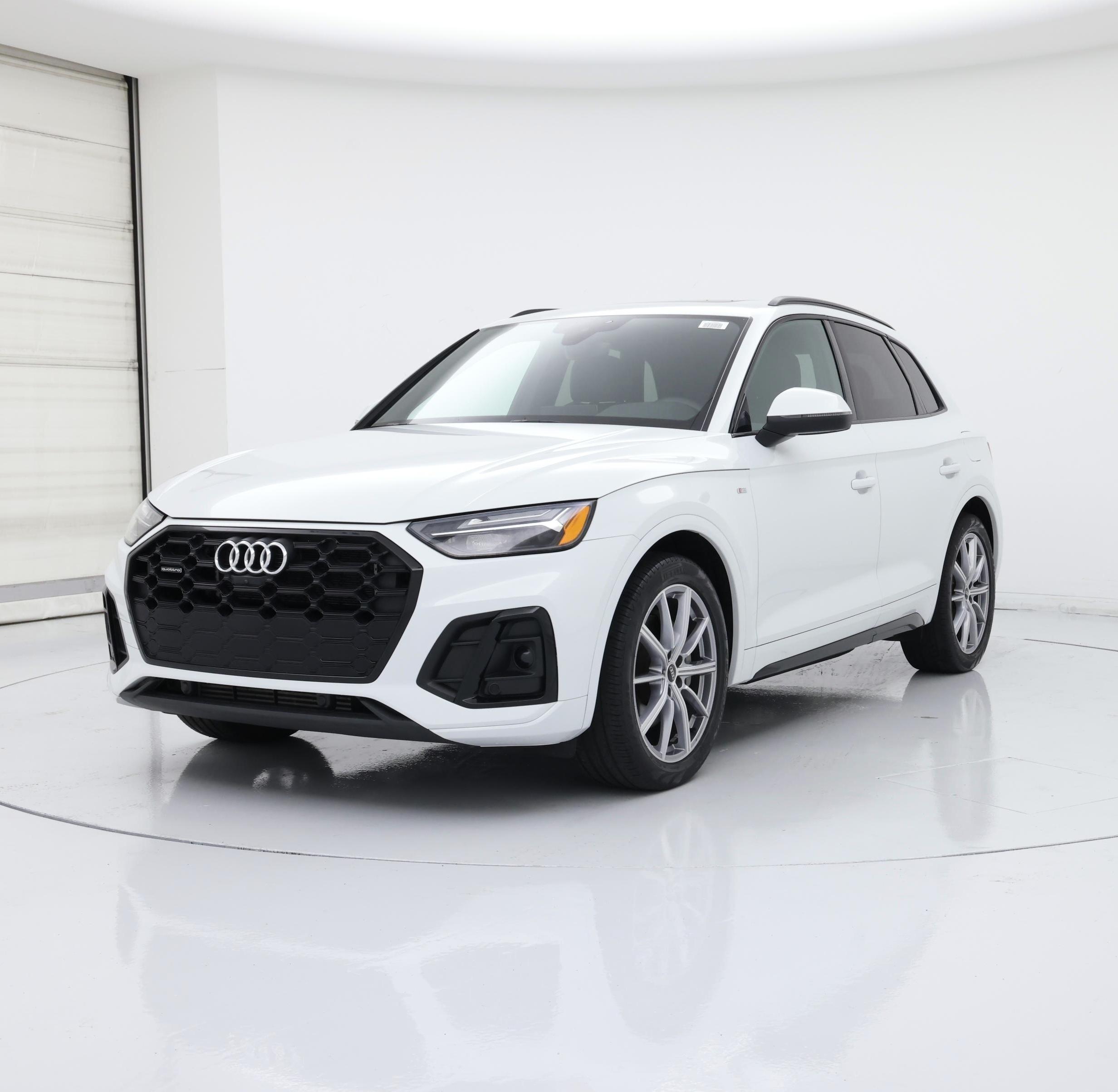 Thumbnail: 2023 Audi Q5 - 4