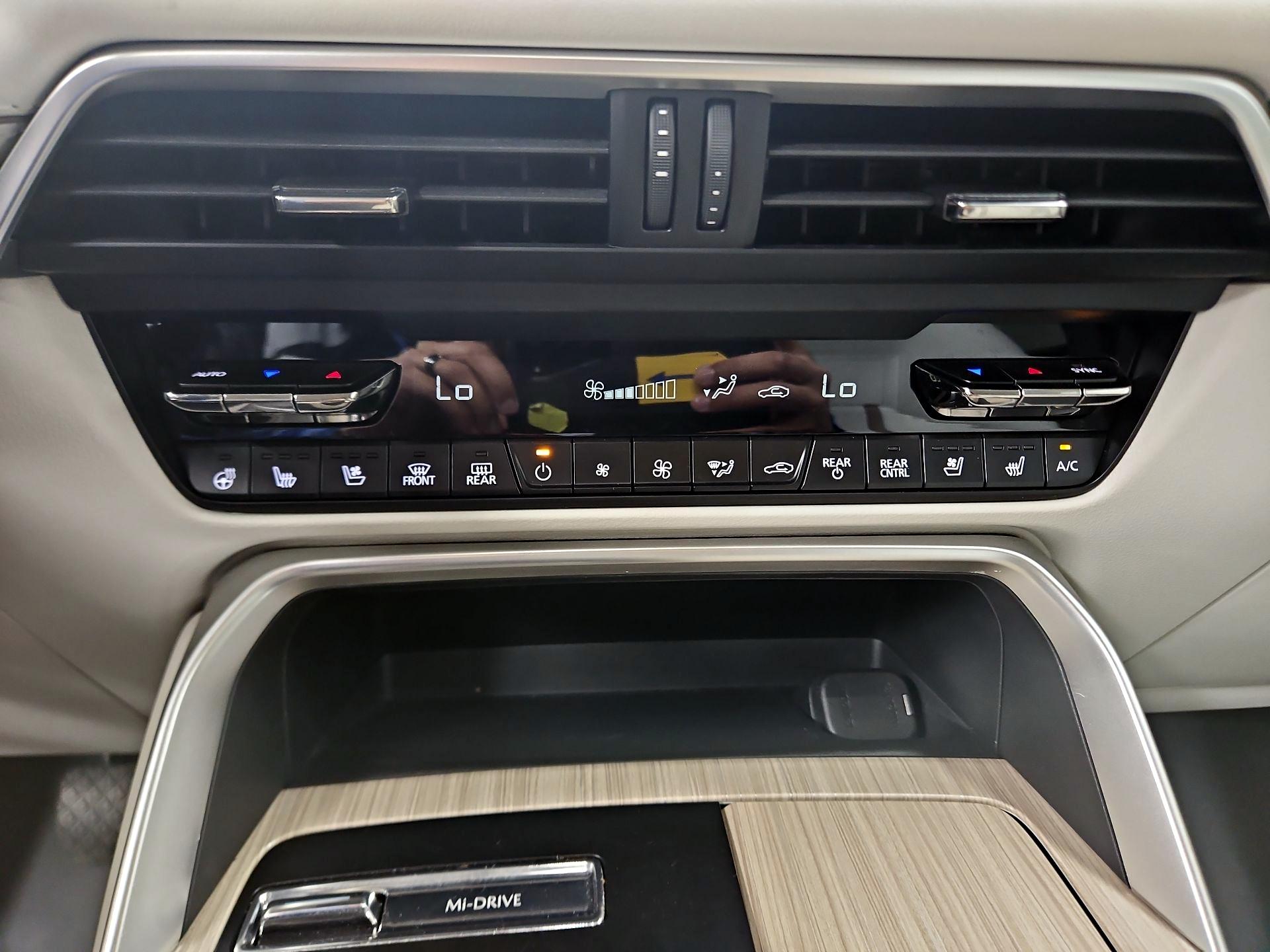 Thumbnail: 2024 Mazda CX-90 - 17