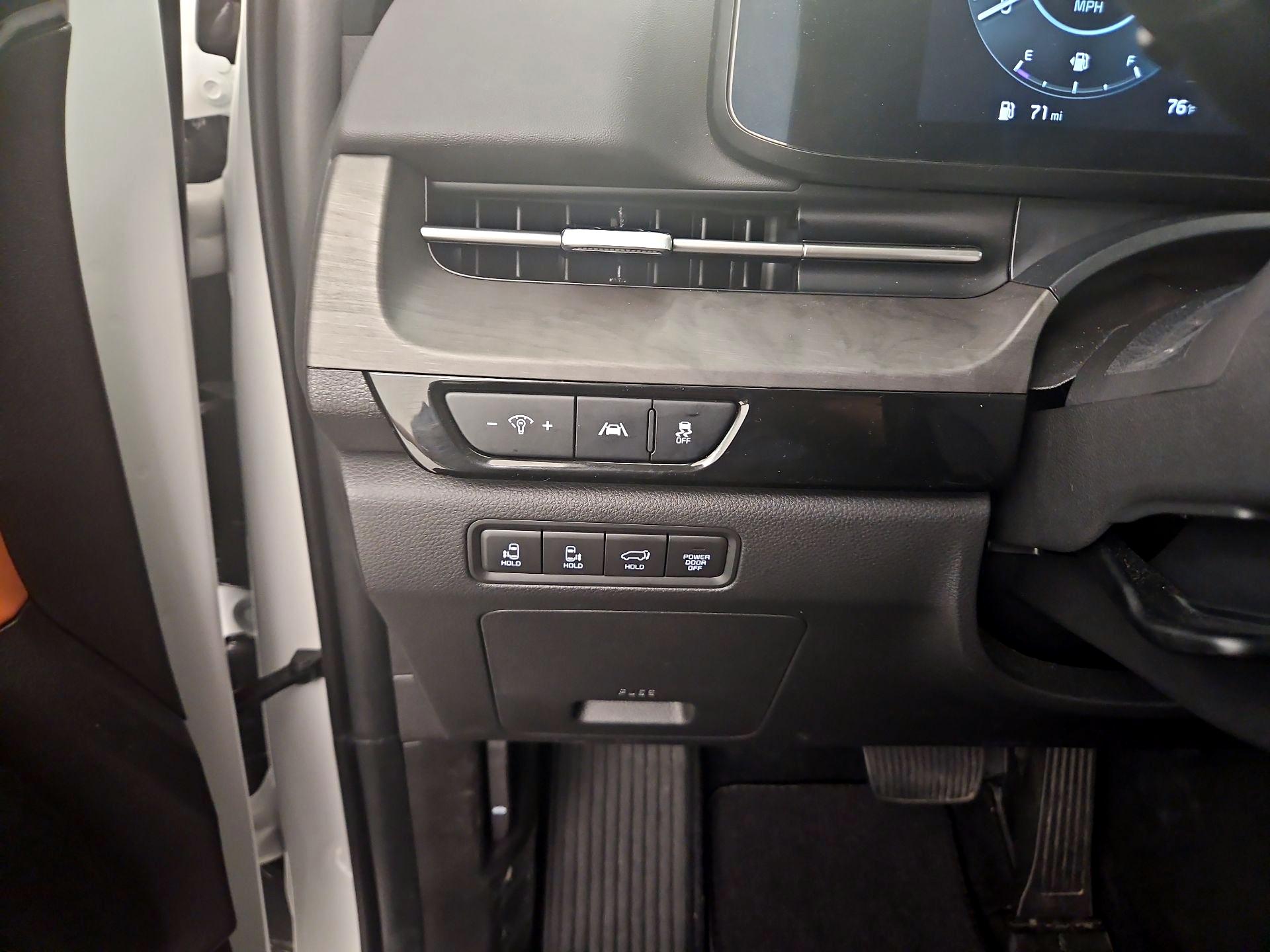 Thumbnail: 2024 Kia Carnival - 13