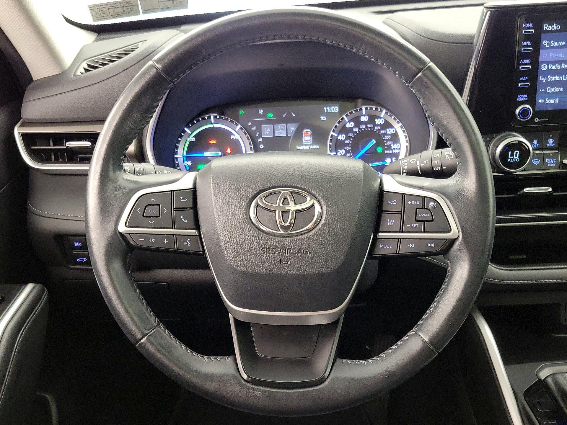 Thumbnail: 2022 Toyota Highlander - 10