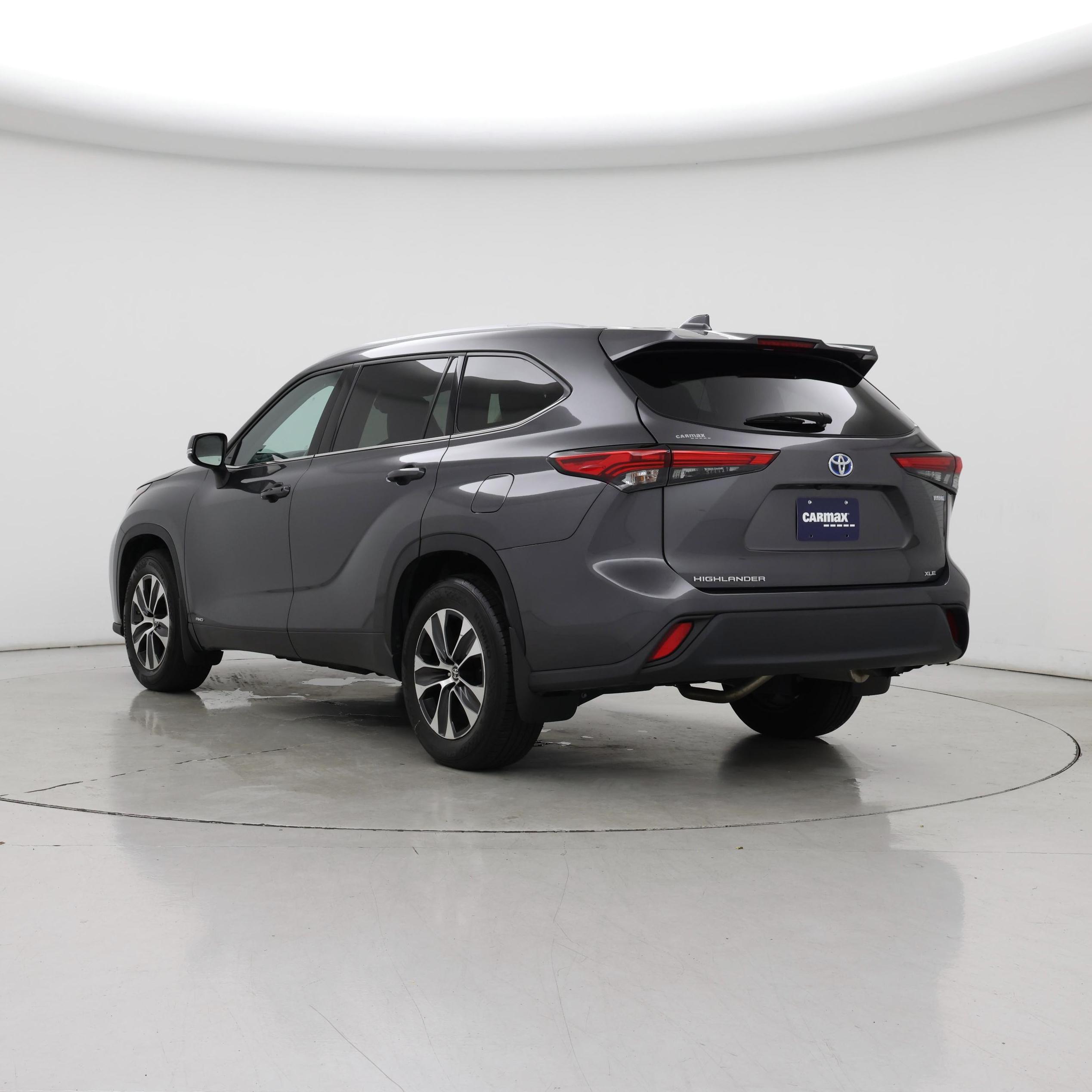 Thumbnail: 2022 Toyota Highlander - 2