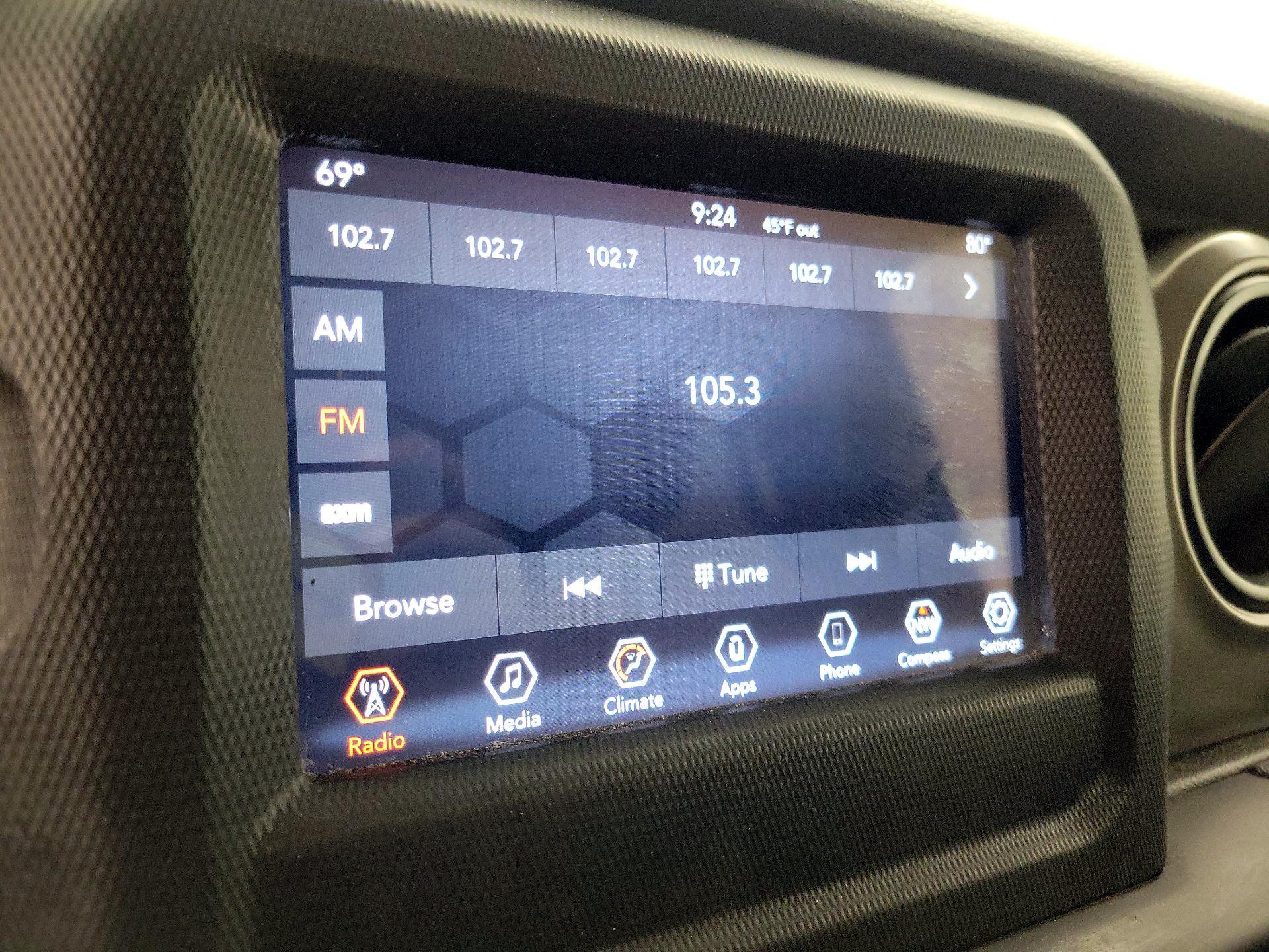 Thumbnail: 2020 Jeep Gladiator - 15