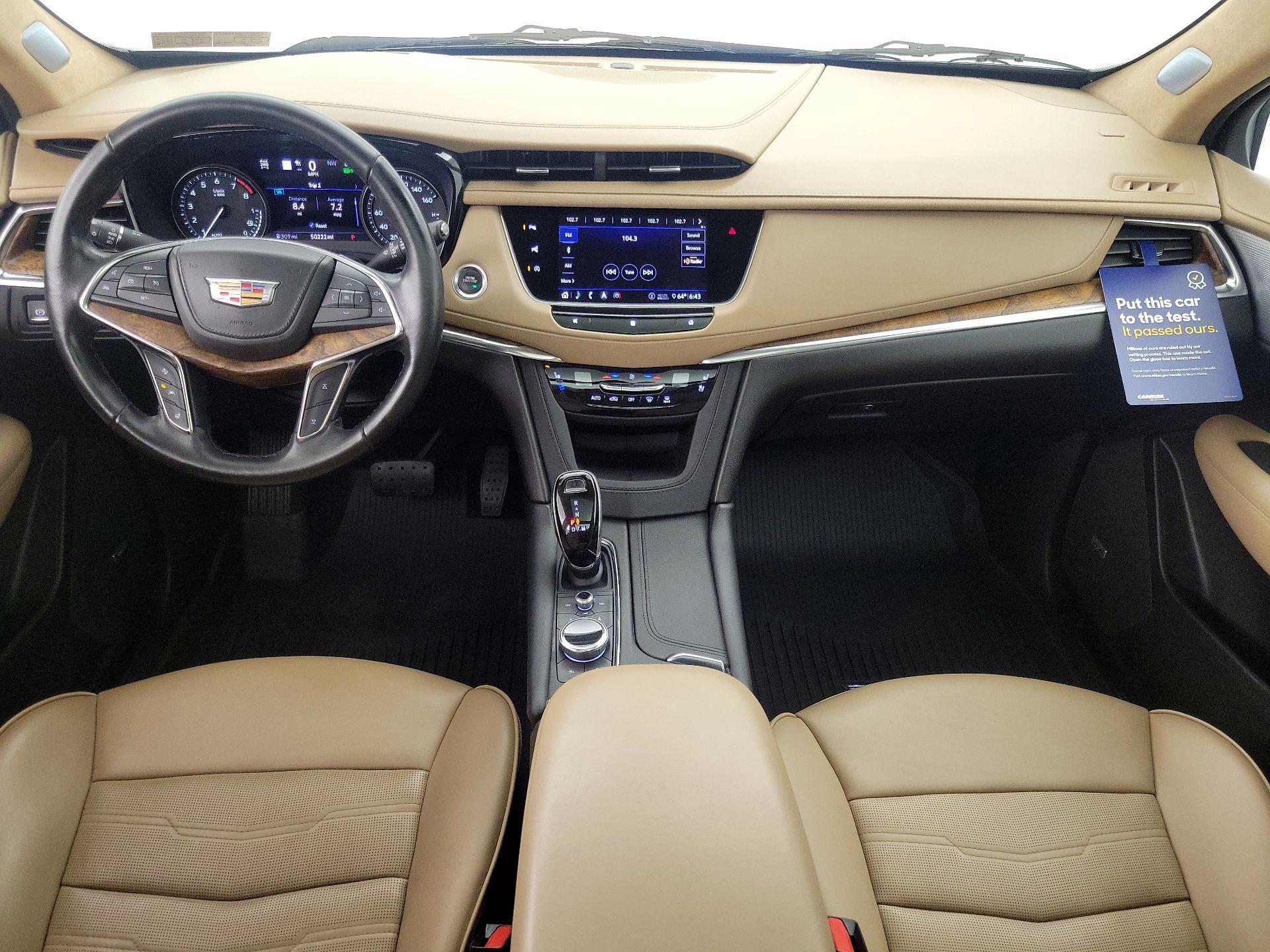 Thumbnail: 2020 Cadillac XT5 - 9