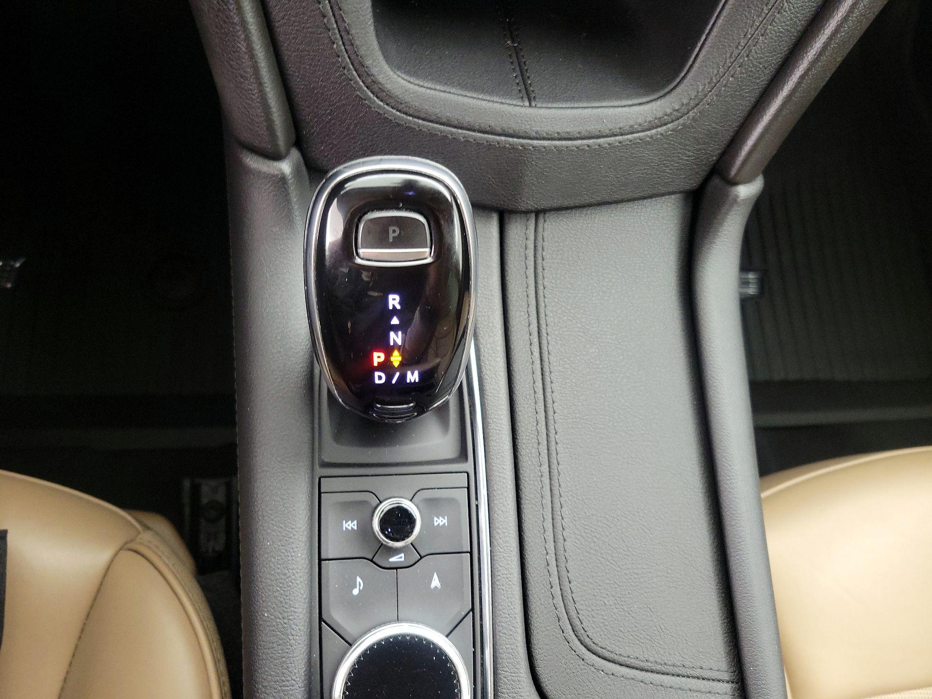 Thumbnail: 2020 Cadillac XT5 - 18