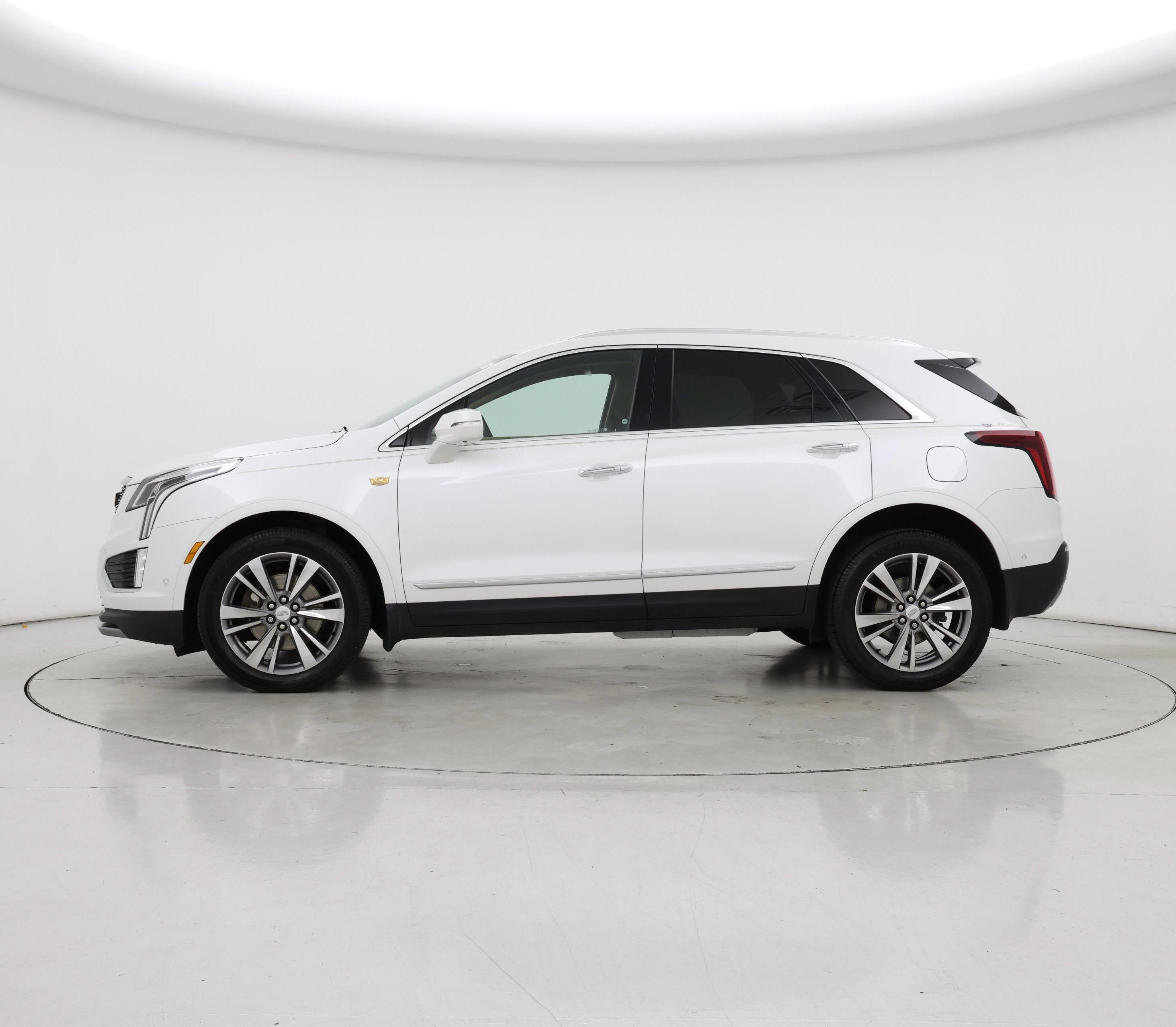 Thumbnail: 2020 Cadillac XT5 - 3