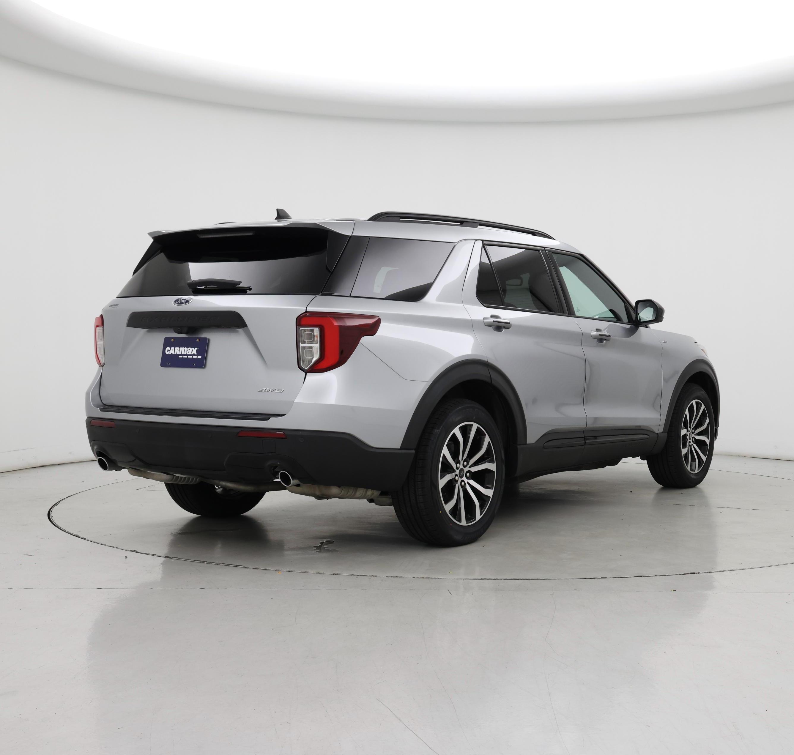 Thumbnail: 2022 Ford Explorer - 8