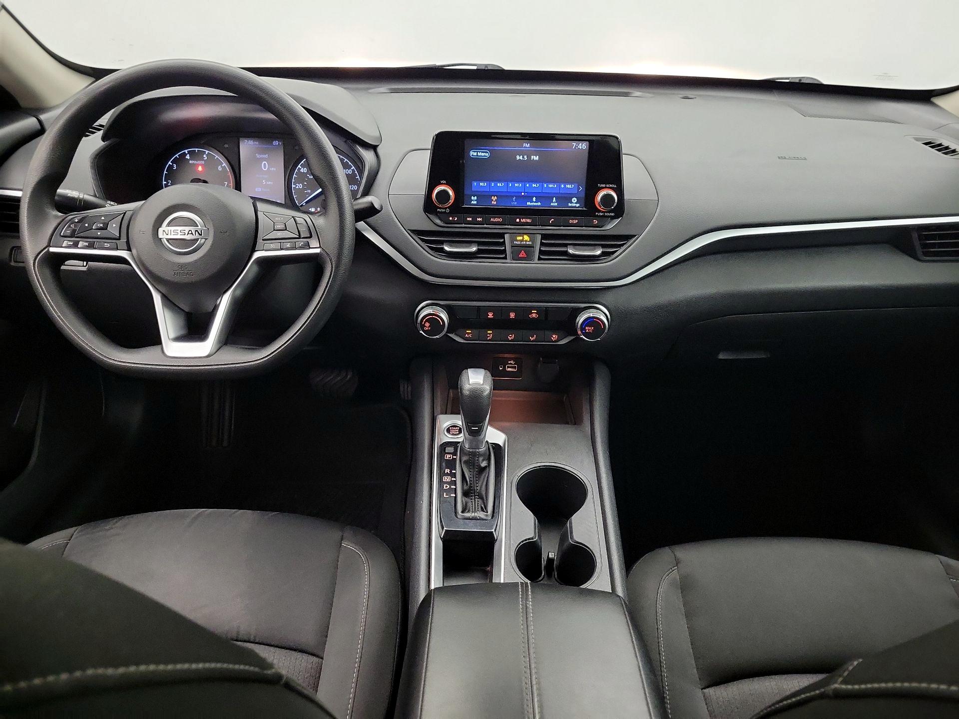 Thumbnail: 2022 Nissan Altima - 9