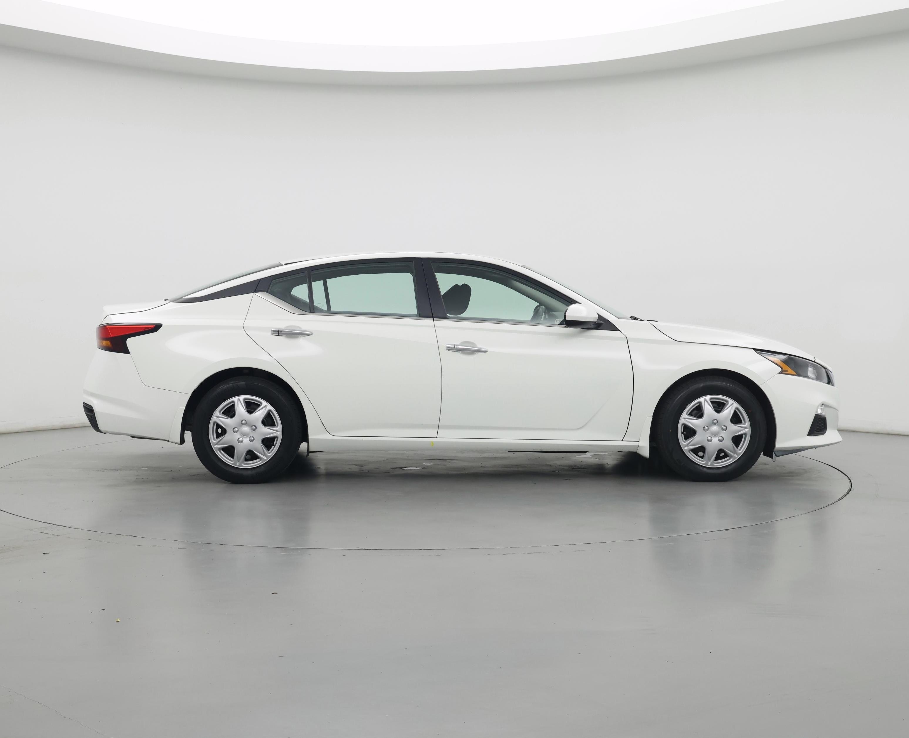 Thumbnail: 2022 Nissan Altima - 7