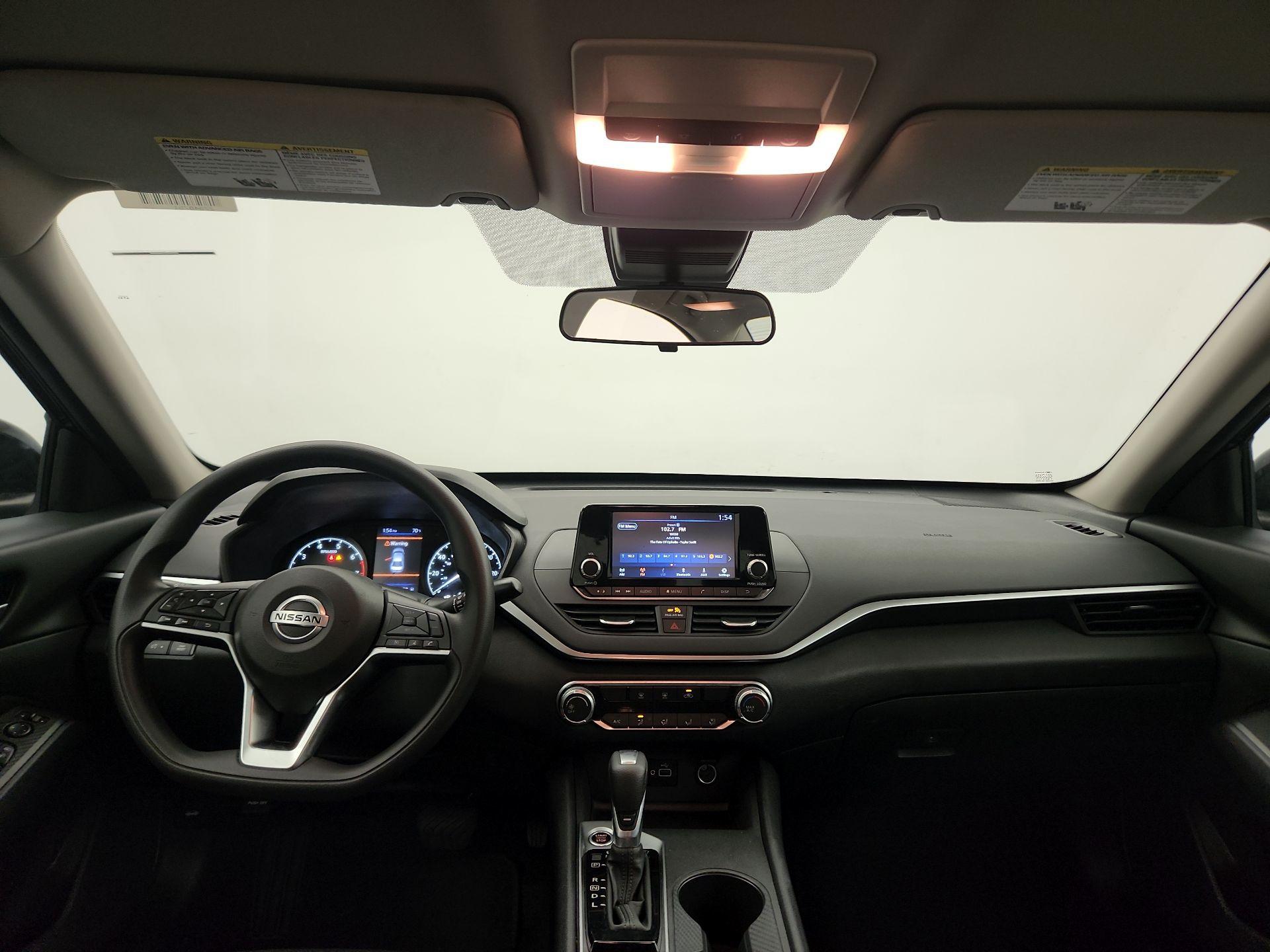 Thumbnail: 2021 Nissan Altima - 9