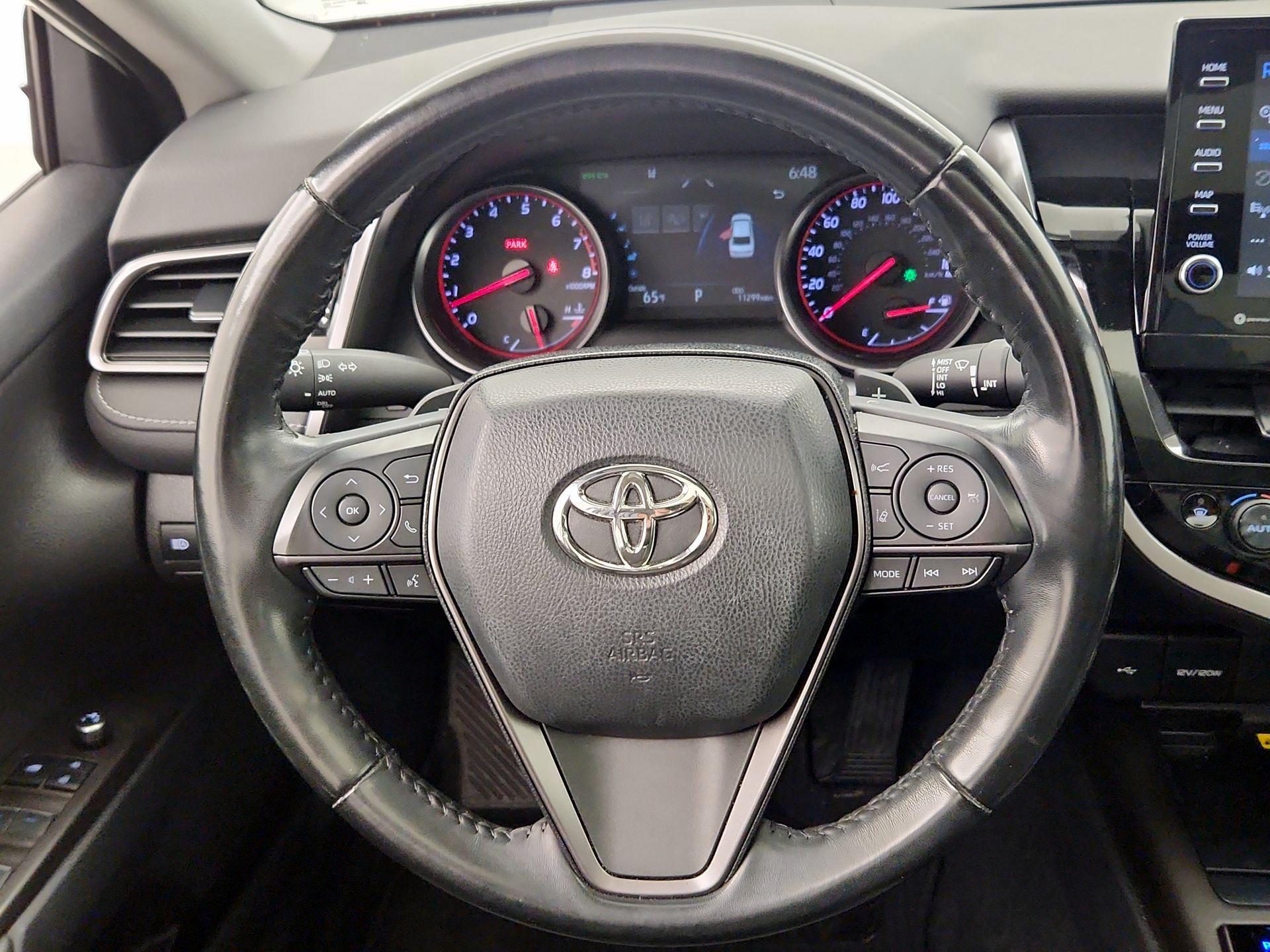 Thumbnail: 2022 Toyota Camry - 10