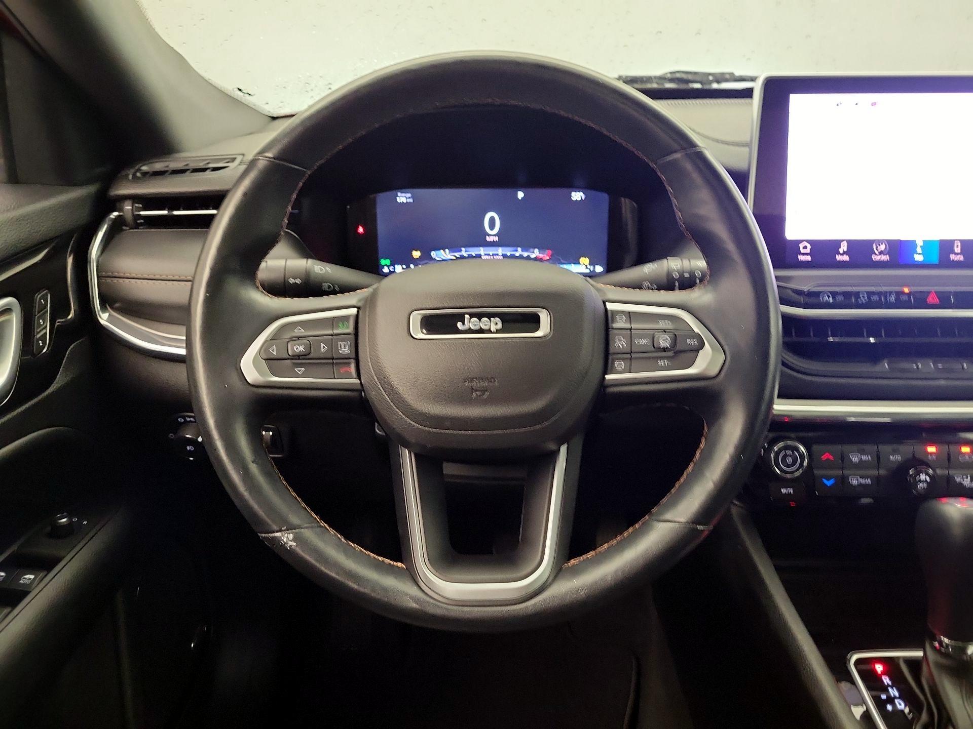 Thumbnail: 2022 Jeep Compass - 10