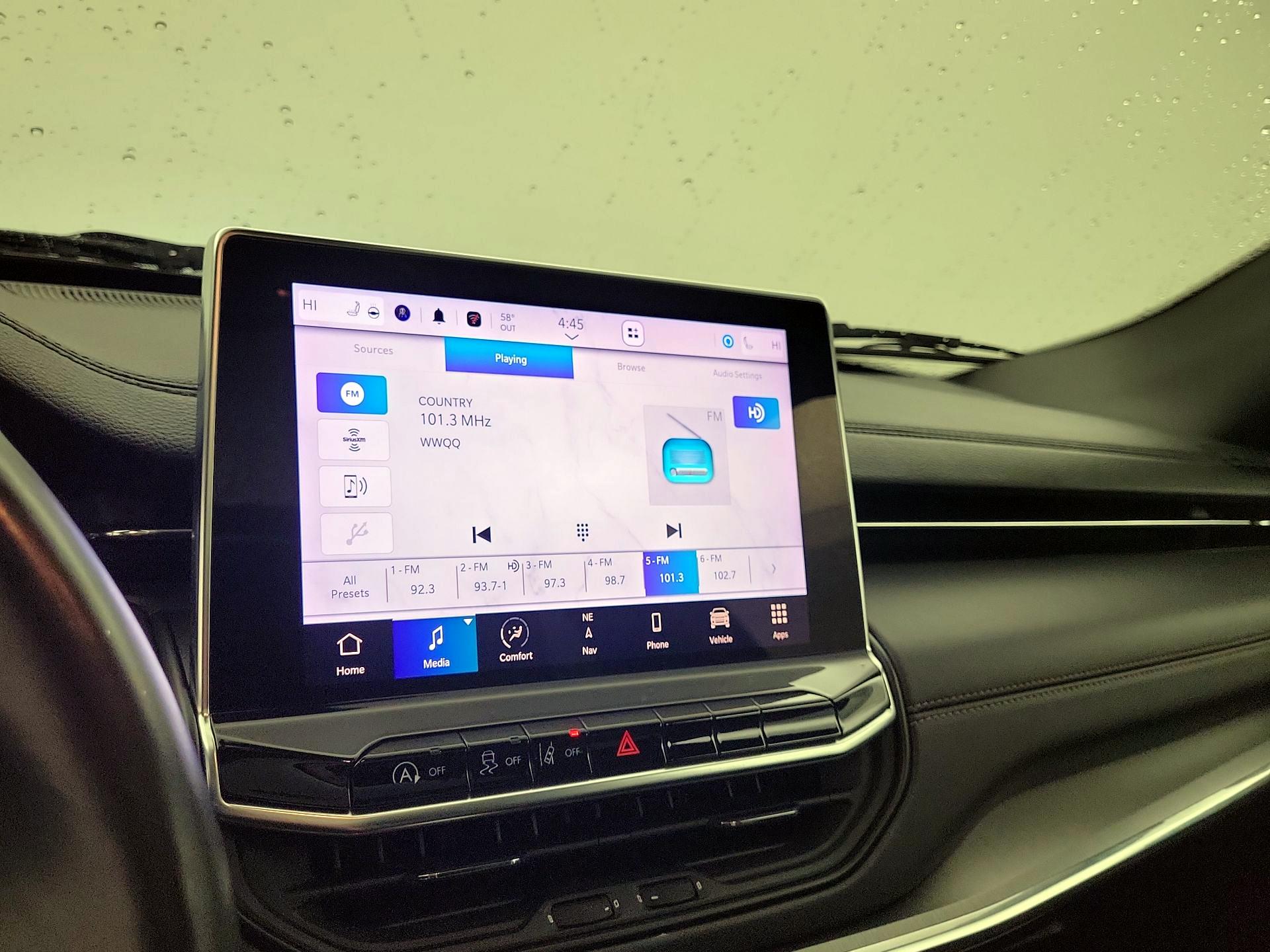 Thumbnail: 2022 Jeep Compass - 16