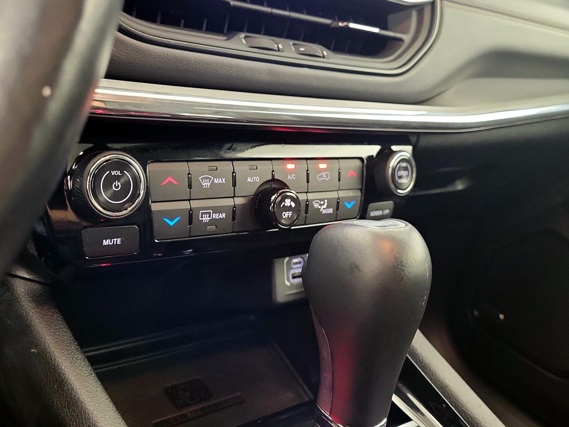 Thumbnail: 2022 Jeep Compass - 17